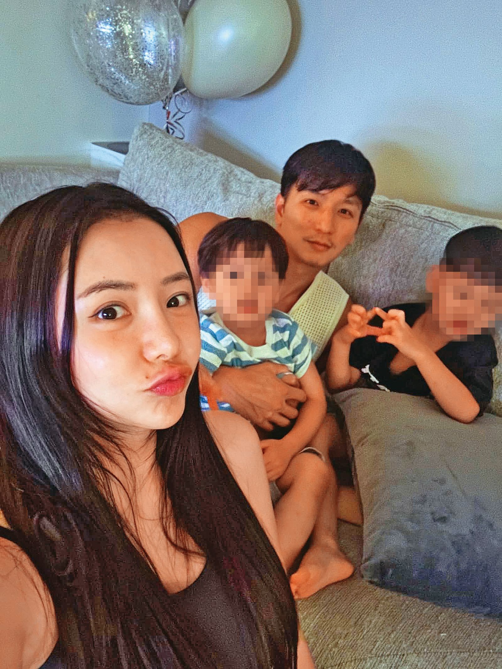 小煜和言言結婚5年，陸續生下2個兒子。（翻攝自小煜IG）