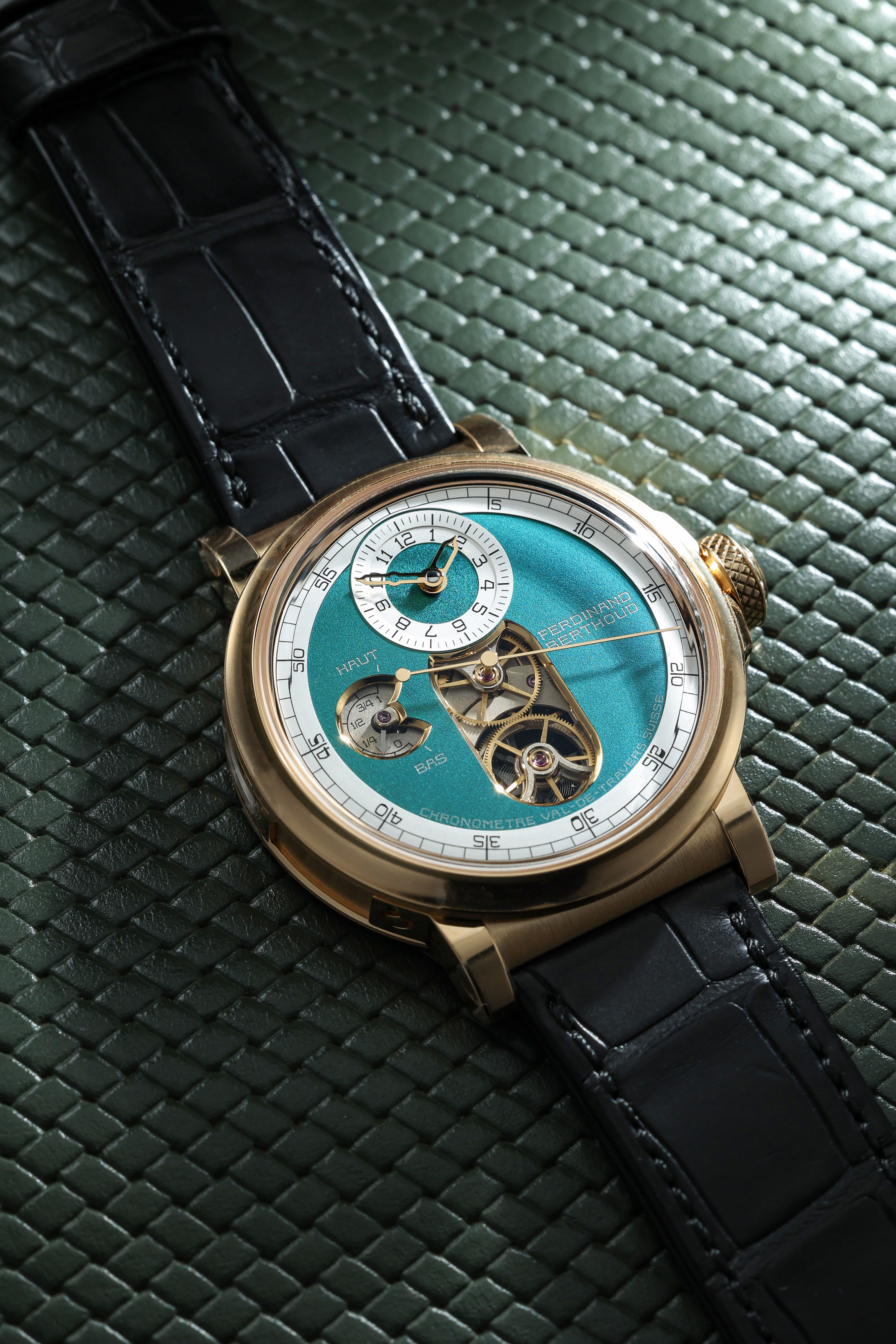 FERDINAND BERTHOUD Chronomètre FB 2T.7-1,定價NT$9,750,000,限量38枚機芯提供訂製。