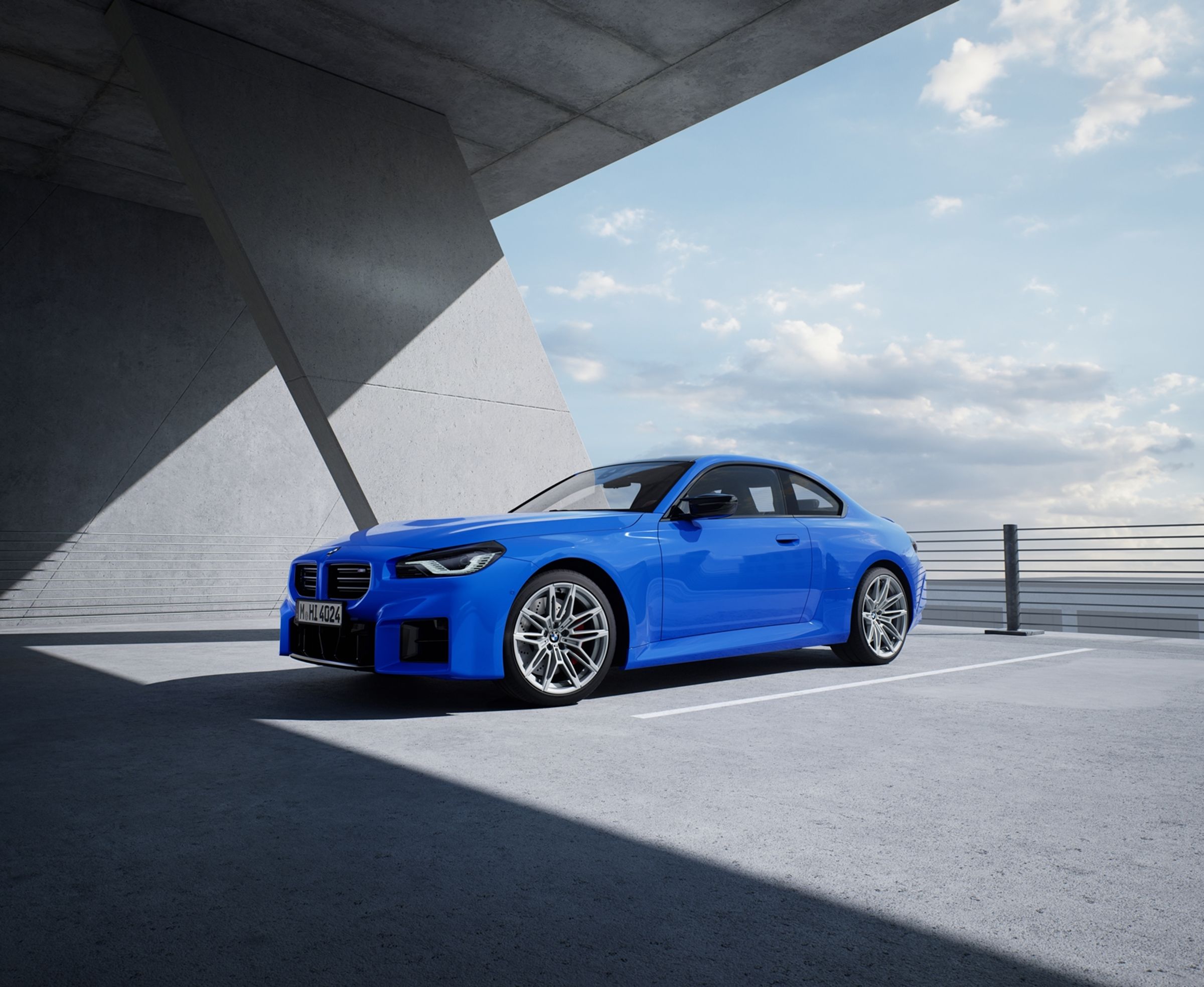 4月，BMW最具性能代表的M品牌即將強勢登場，呈獻極致駕馭體驗！現場將展出M High Performance車款，展現無可匹敵的賽道靈魂，並同步展示兼具操控樂趣與豪華舒適的M Performance車型，詮釋BMW M的純粹駕馭激情