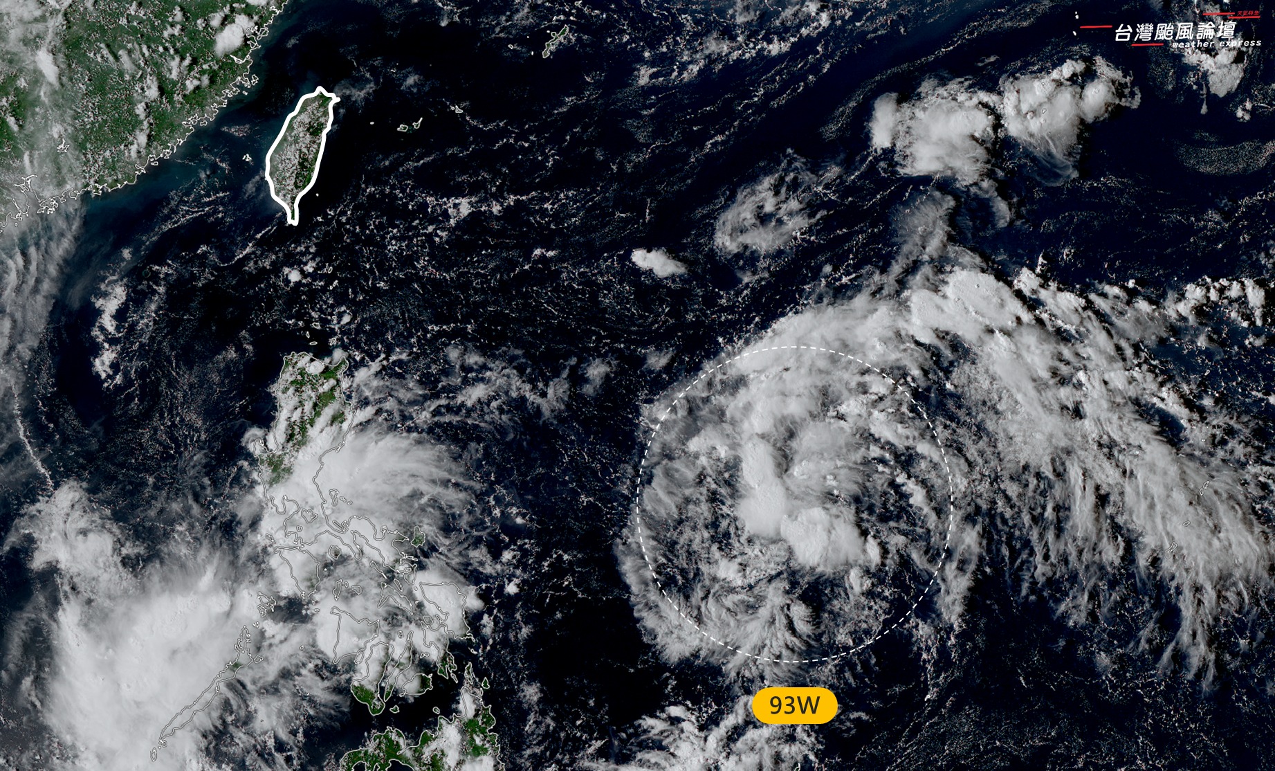 天氣粉專今天po文，指熱帶擾動93W將繼續往西移動，侵襲台灣的機率極低，「但仍需注意外圍環流將為花東、恆春帶來些許降雨」。（翻攝自臉書粉專／台灣颱風論壇｜天氣特急）