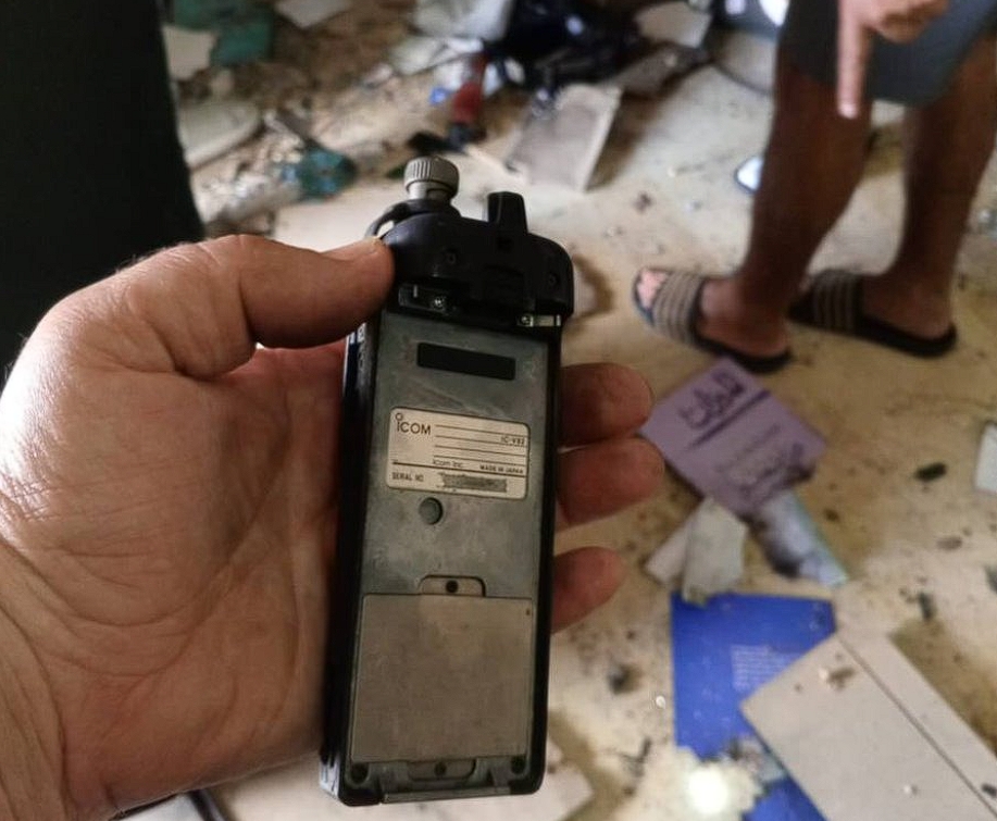 黎巴嫩繼呼叫器爆炸後再傳對講機爆炸,造成數百人死傷。(翻攝自X)