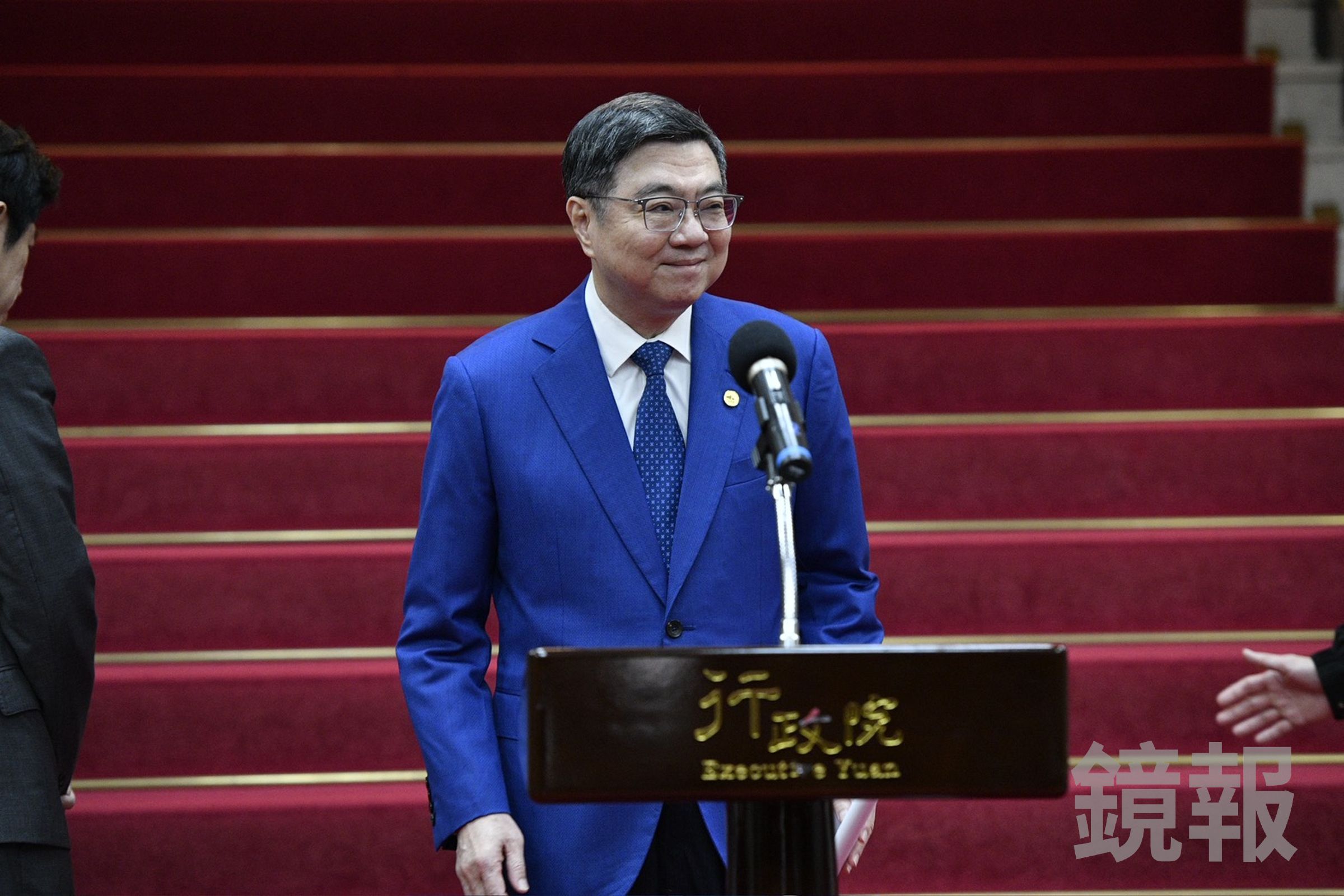 總預算三讀通過後，立院至今未函送行政院，卓榮泰表示政院也還在等。（鏡報）
