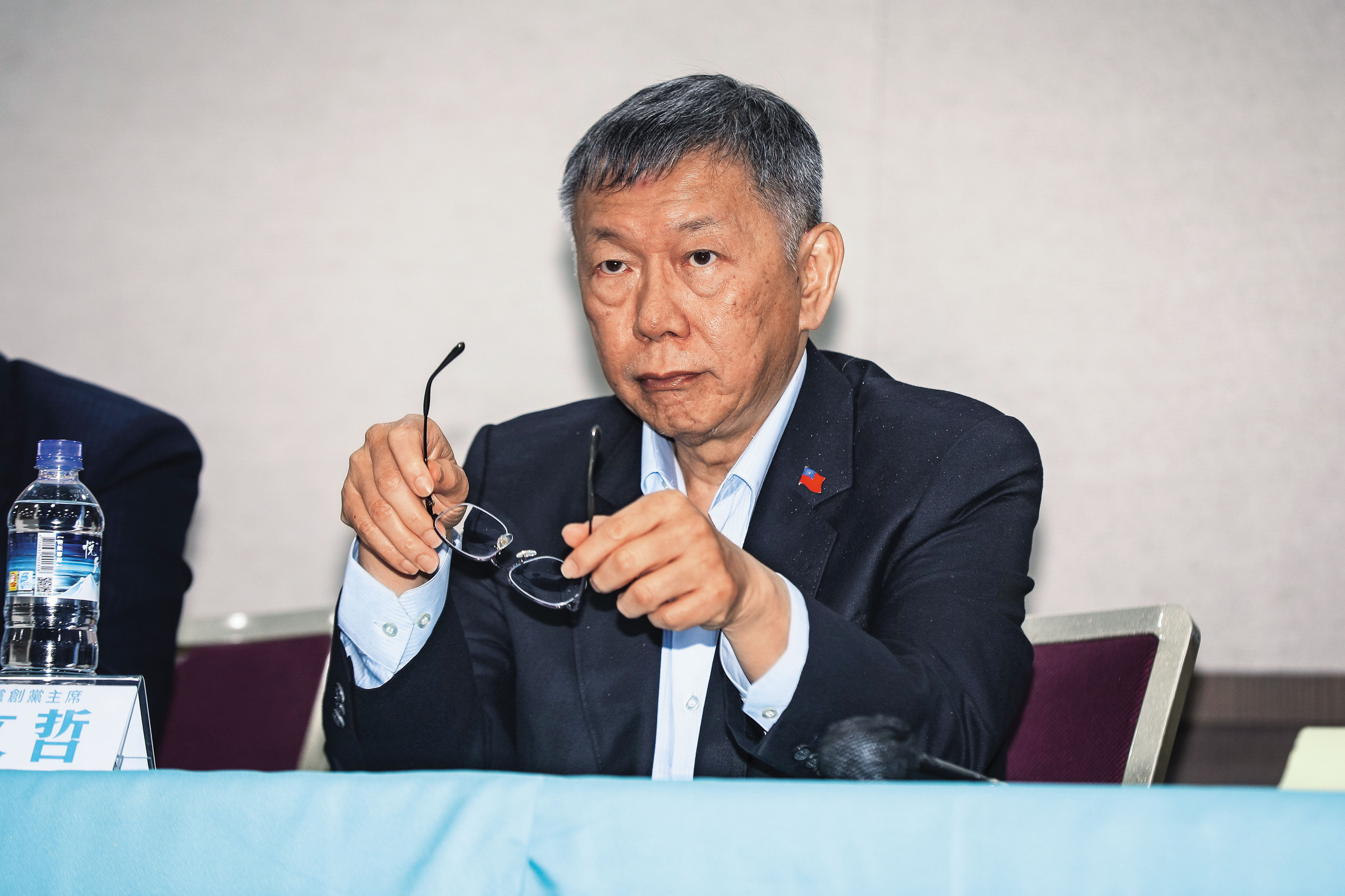 如果要給柯文哲一個良心的建議，會建議他退出民眾黨，或者，乾脆宣布解散台灣民眾黨。（鏡報鄒保祥）