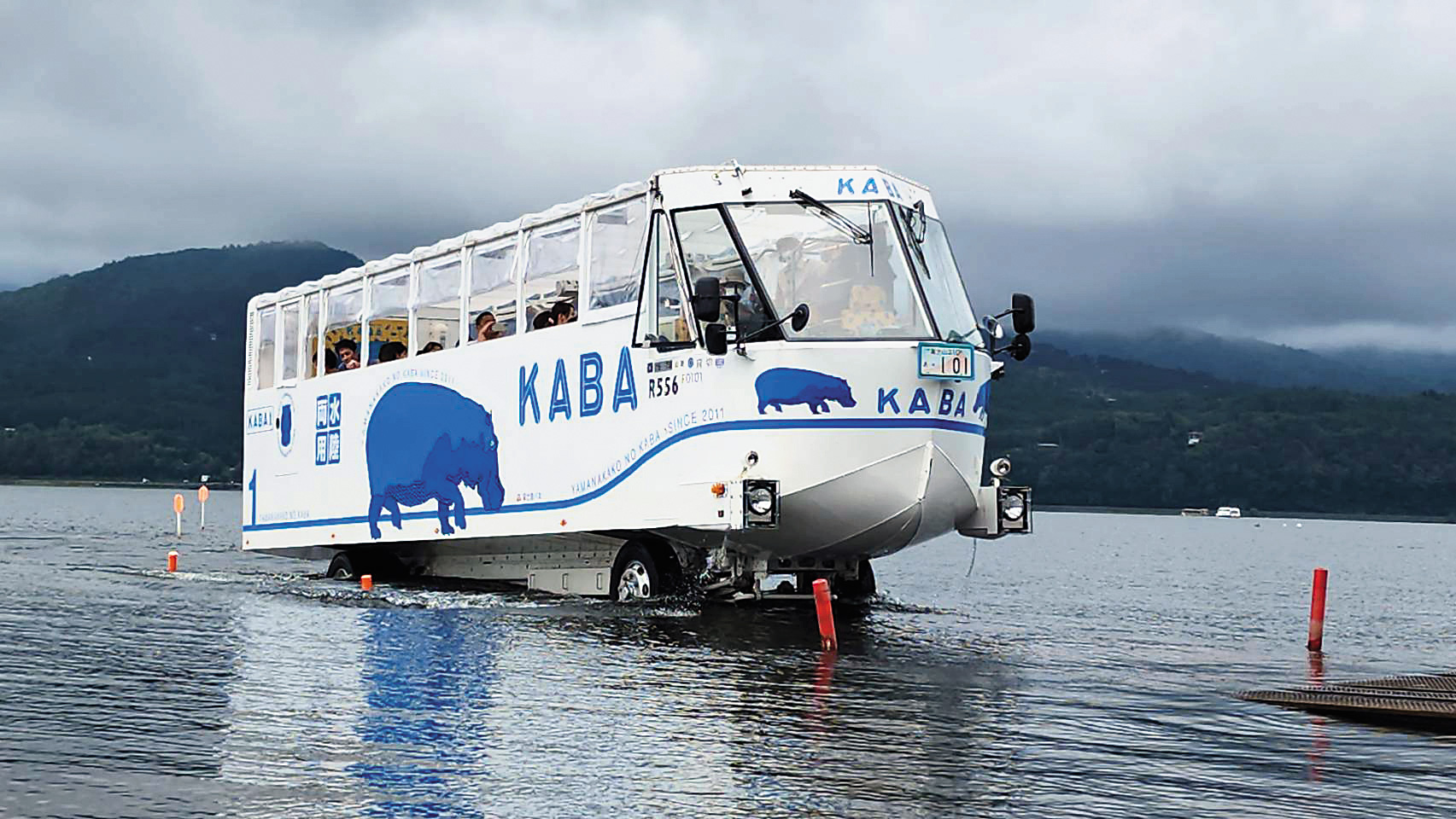 基隆市府曾3次出國考察鴨子船，最後採購了日本的船隻。（基隆市政府提供）