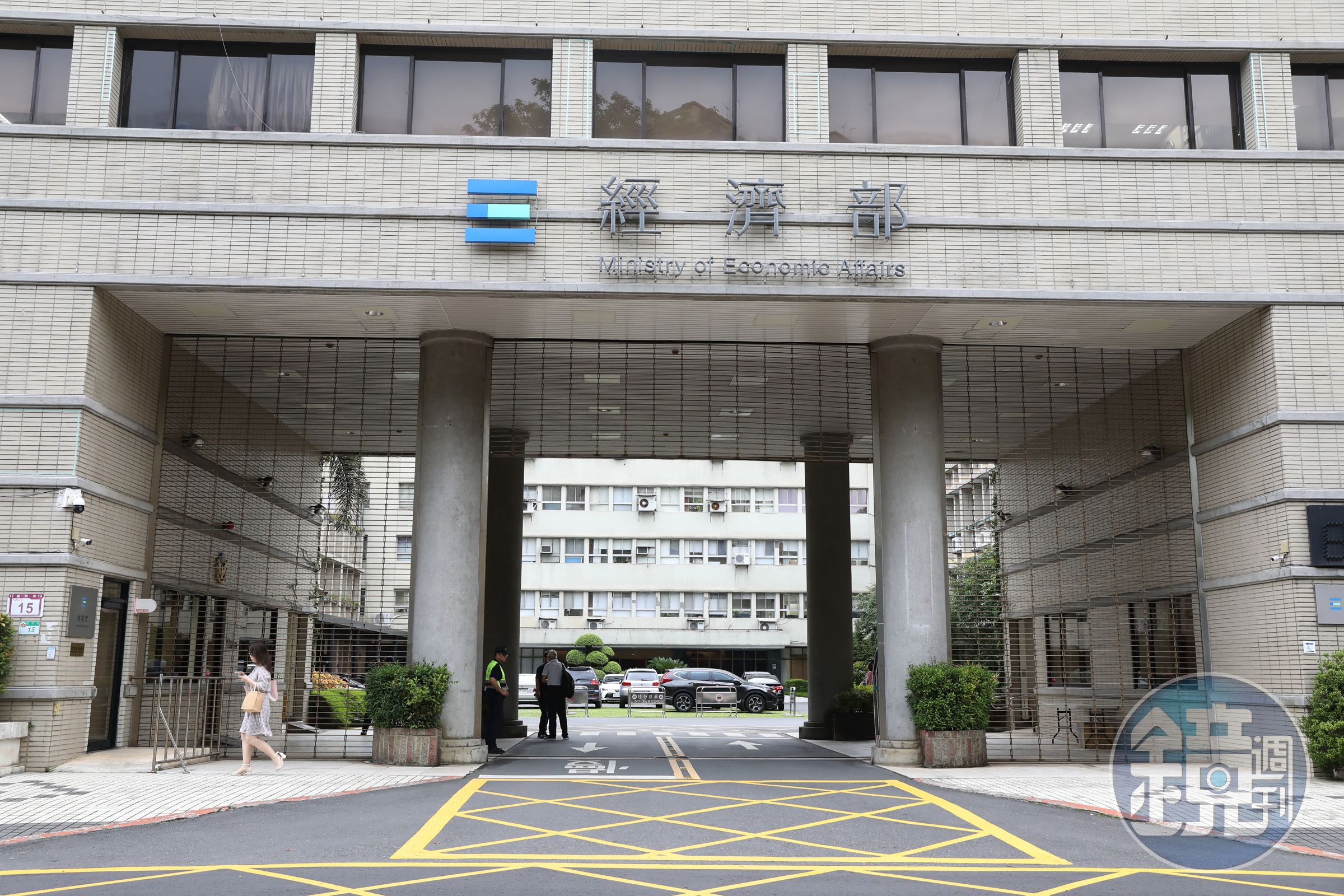 為了避免中國車衝擊本土汽車供應鏈,經濟部產業發展署今邀集國內知名車廠,說明國產車零件自製率新制。(本刊資料照)