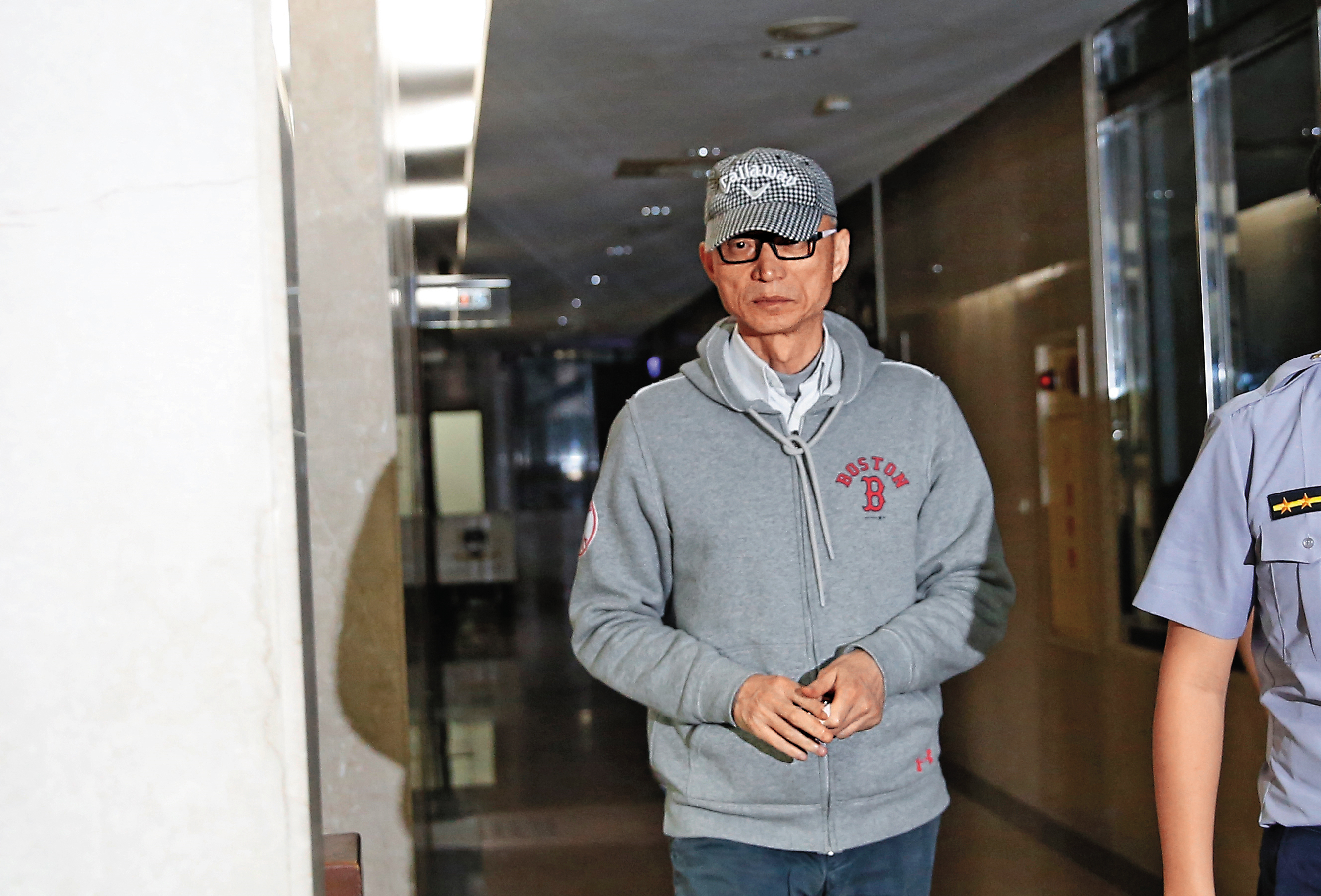 國寶集團總裁朱國榮去年棄保5億元潛逃，檢警掌握他經以色列藏身俄羅斯。