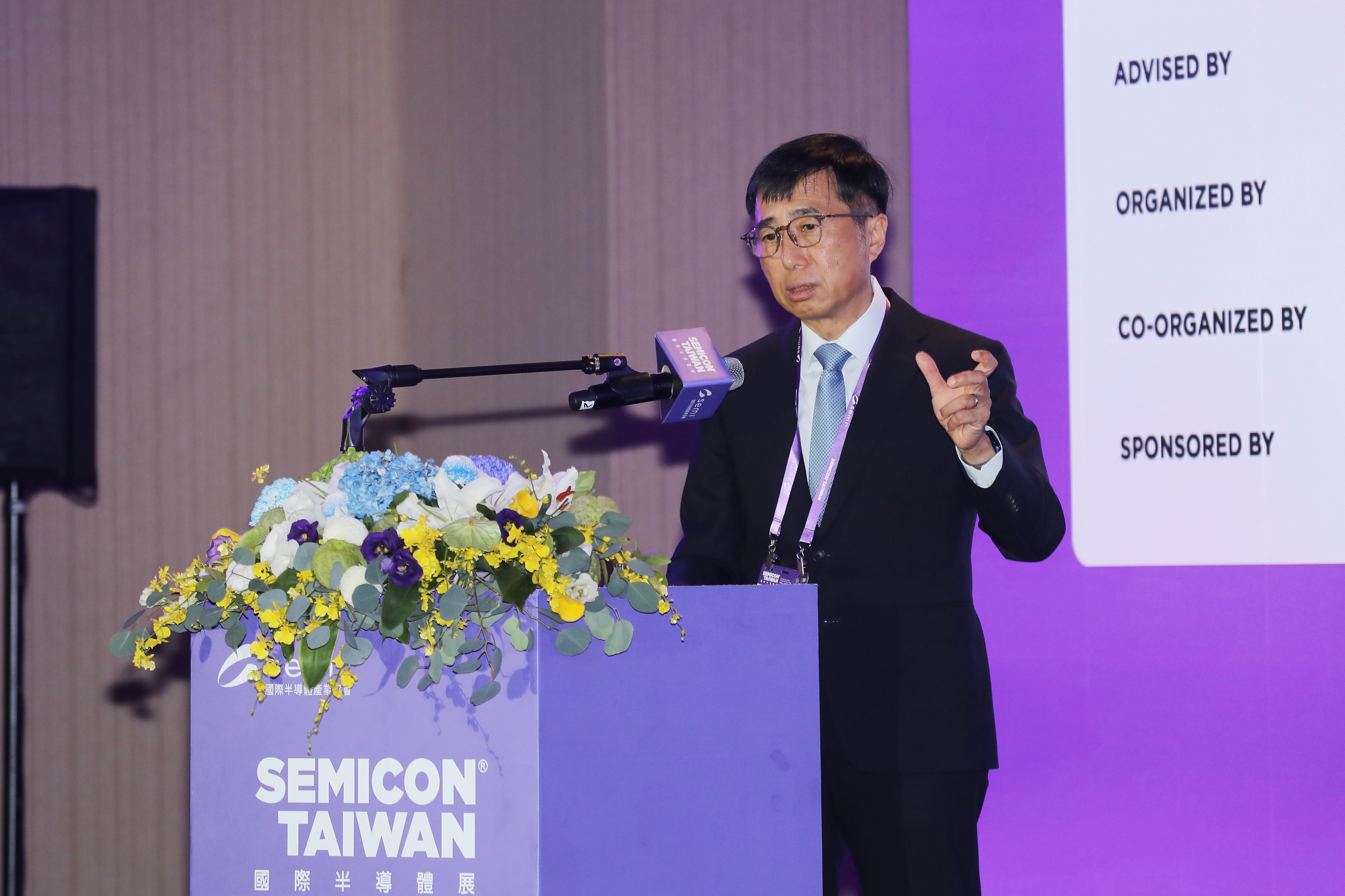 徐國晉表示，未來幾年矽光子需求成長十分樂觀。