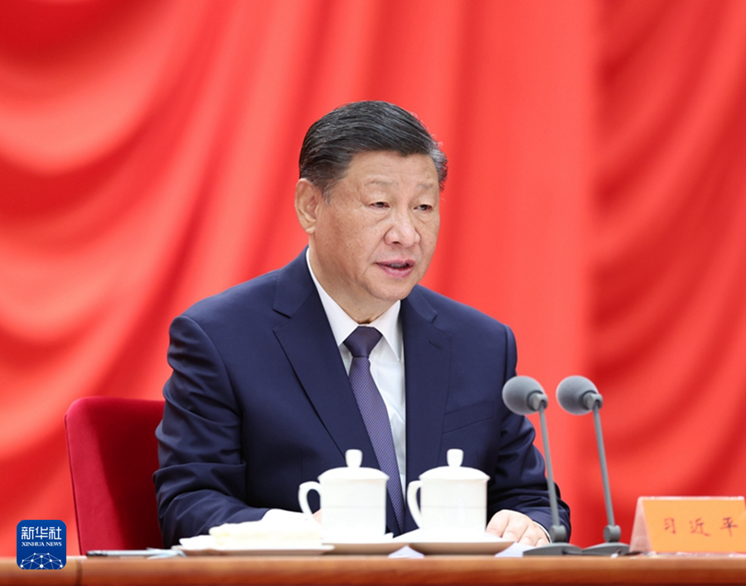 習近平強調反貪腐,並直指深化整治金融、國企、能源、醫藥和基建工程等權力集中、資金密集、資源富集領域的腐敗,清理風險隱憂。(翻攝自新華社官網)