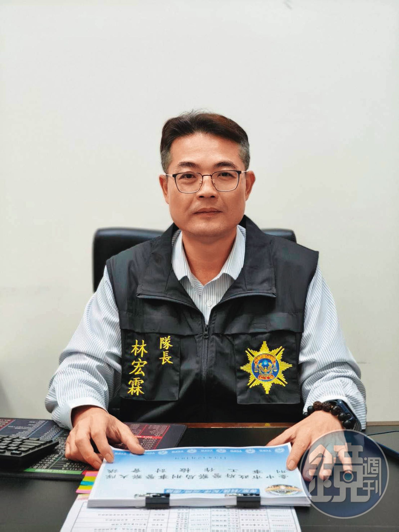 警官林宏霖(圖)根據歹徒的手機訊息,鎖定幕後藏鏡人,順利破案。(林慶祥攝)