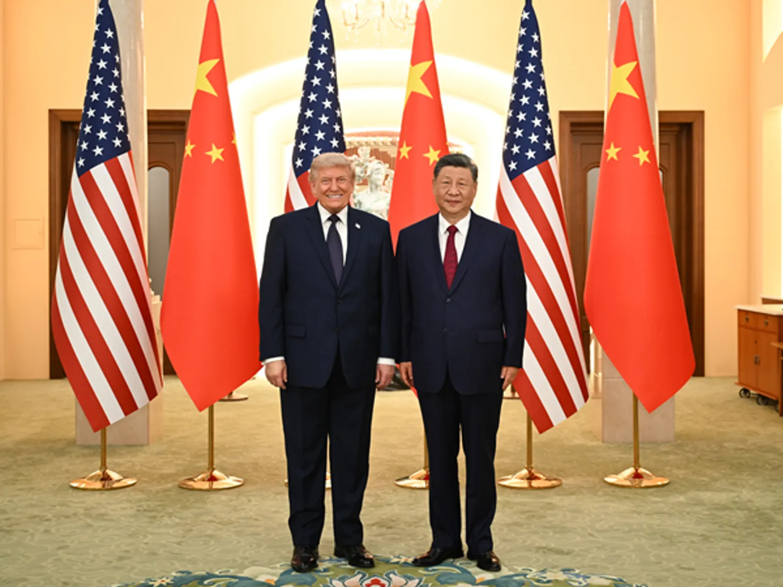 川習二會將至,傳中國施壓對台軍售。圖為先前習近平、川普見面畫面。(翻攝自中國外交部)