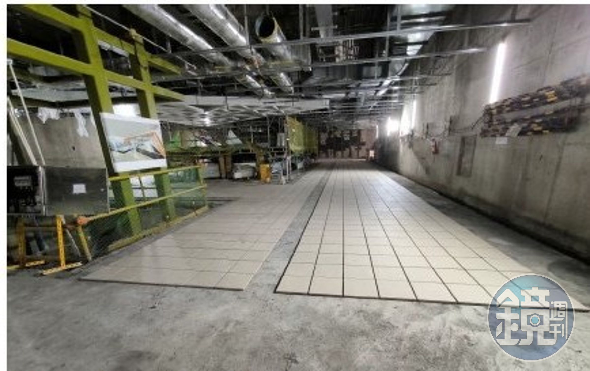石材地磚早已備貨進場工區，部分材料已去向不明。