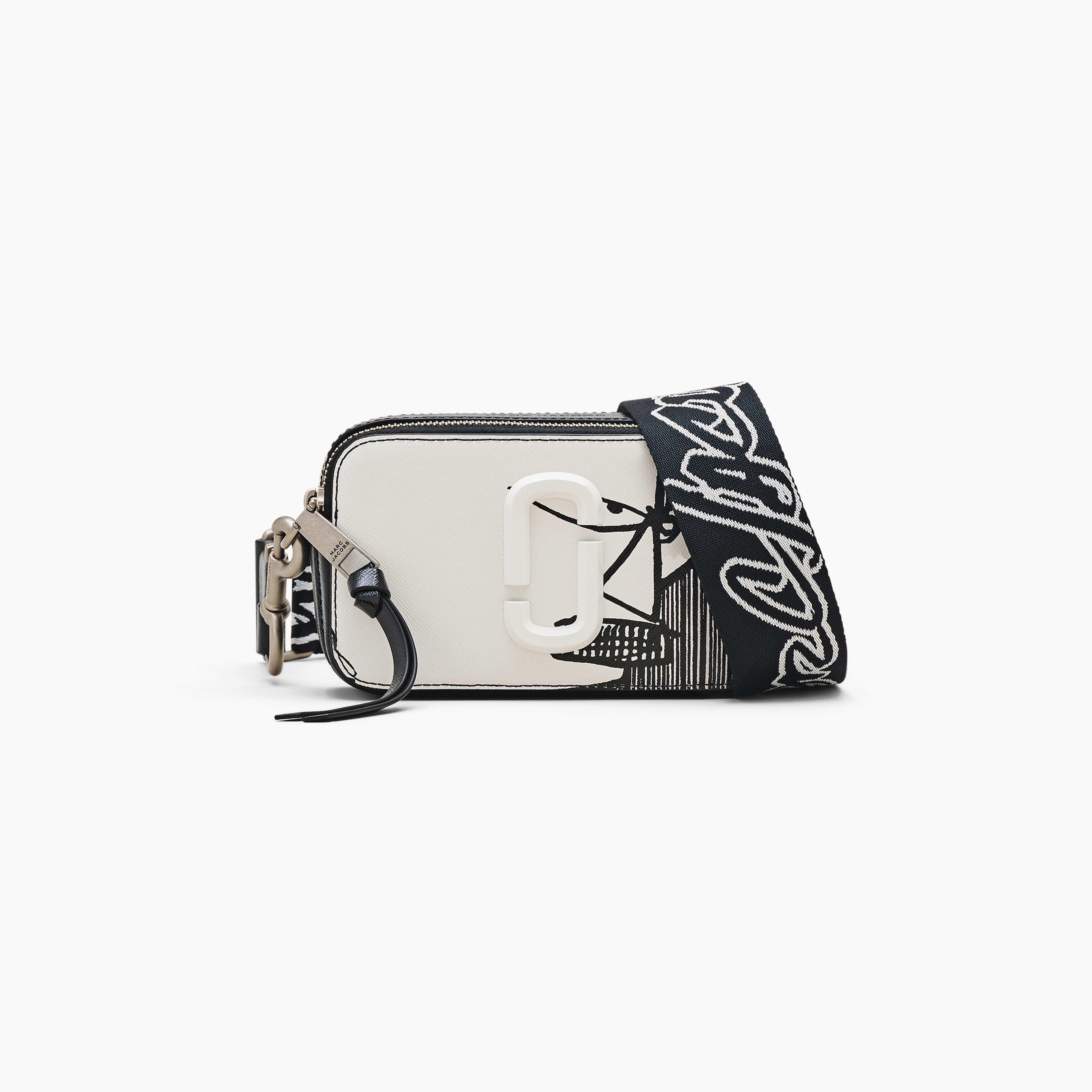 MARC JACOBS X FUTURA聯名系列THE SNAPSHOT肩背包 NT$14,300。(美之心提供)