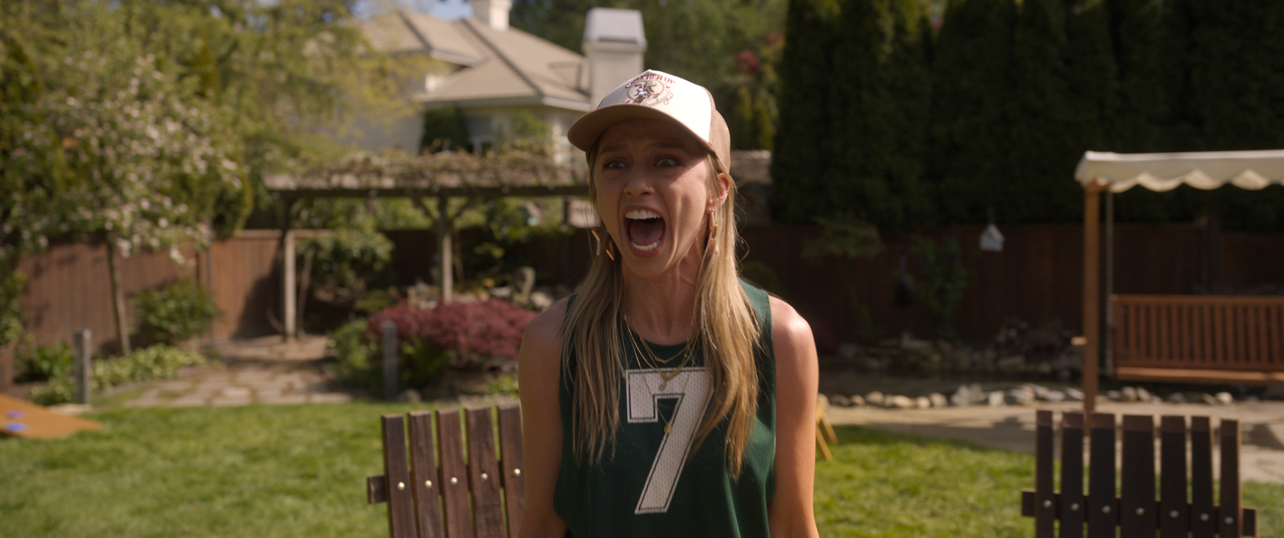 《絕命終結站 血脈》有各種奇怪的死法，但更奇怪的是看這部片卻被戲院天花板給砸到。（華納兄弟提供）