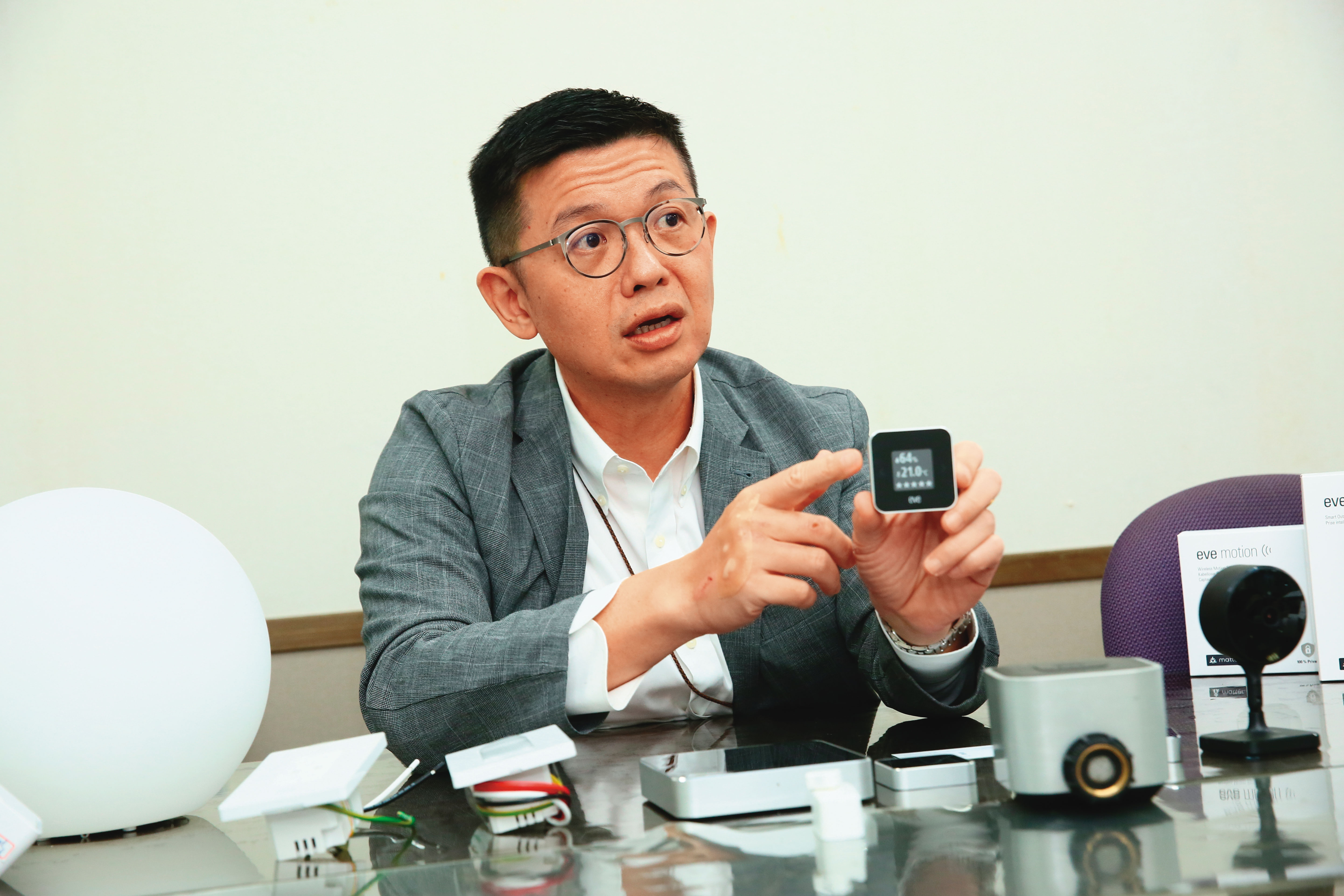 樺緯物聯隨著客戶德商EVE併入瑞士能源管理大廠ABB，業務從智慧家庭延伸到能源管理。（圖為樺緯物聯總經理陳信宇)
