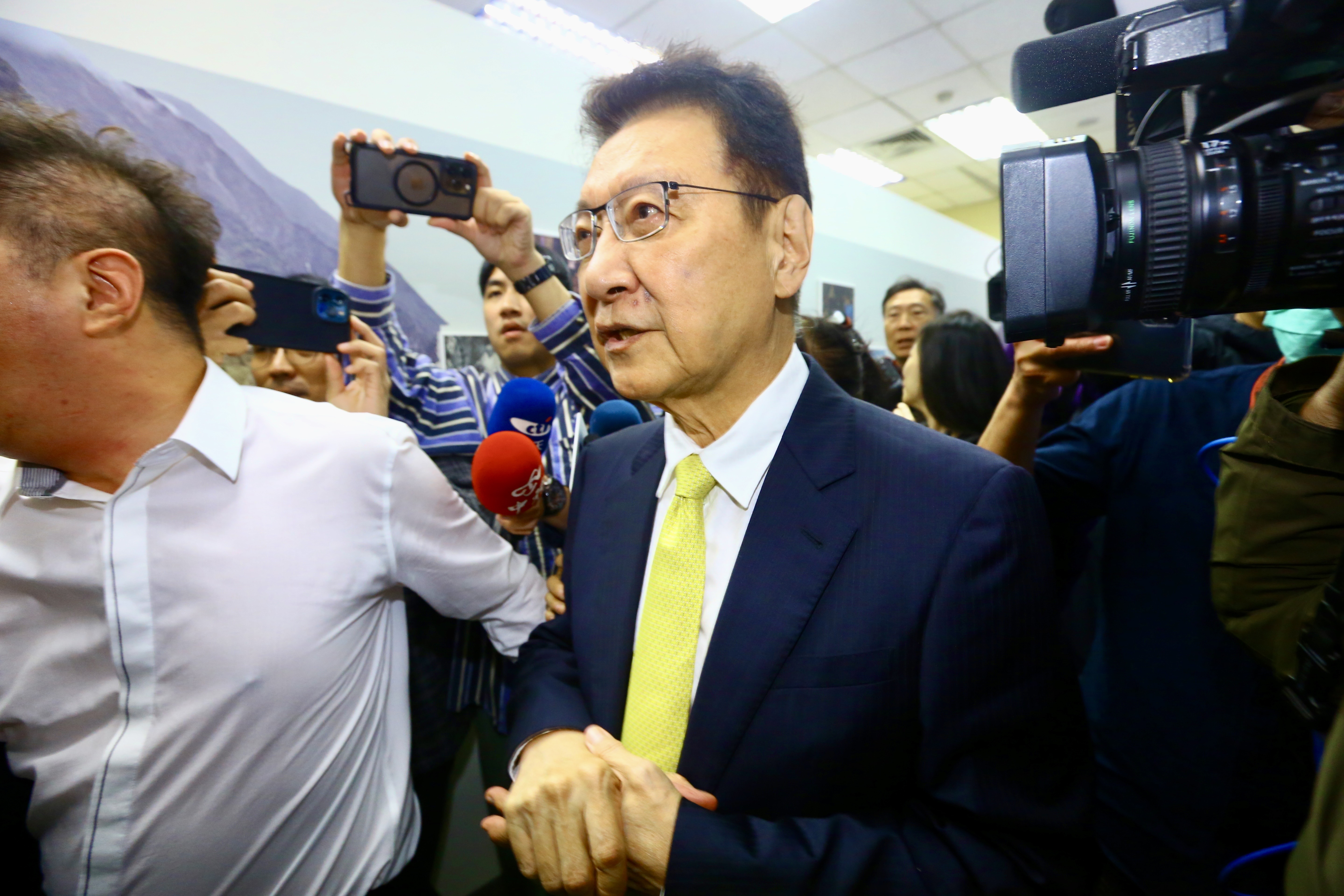 傳是侯友宜副手人選的趙少康，出席今日國民黨中常會。