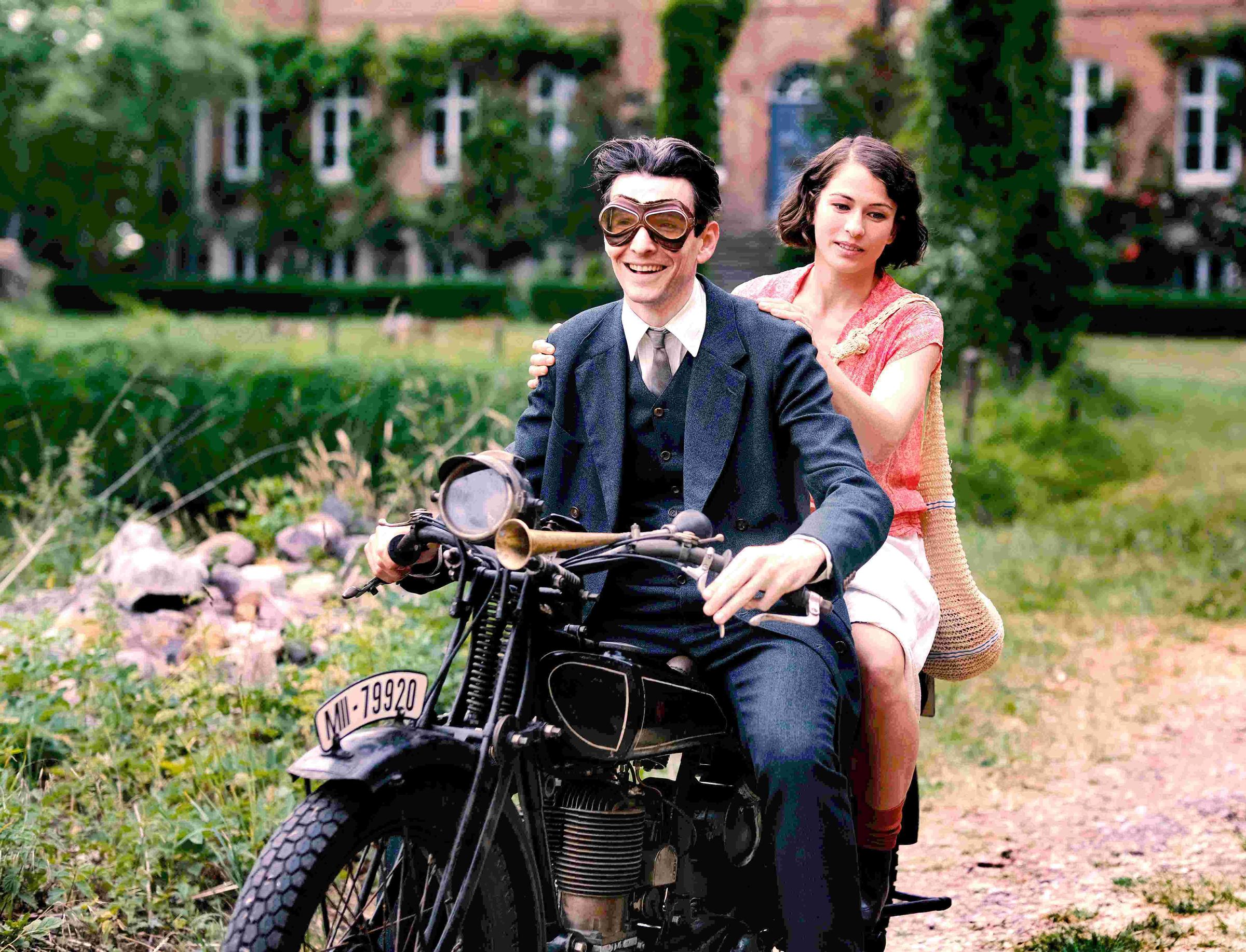 《卡夫卡最後的愛》在康芙莉絲賣力宣傳號召下,上映10天便號召10萬人次觀眾進場觀影,獲票房亞軍。(海鵬提供)