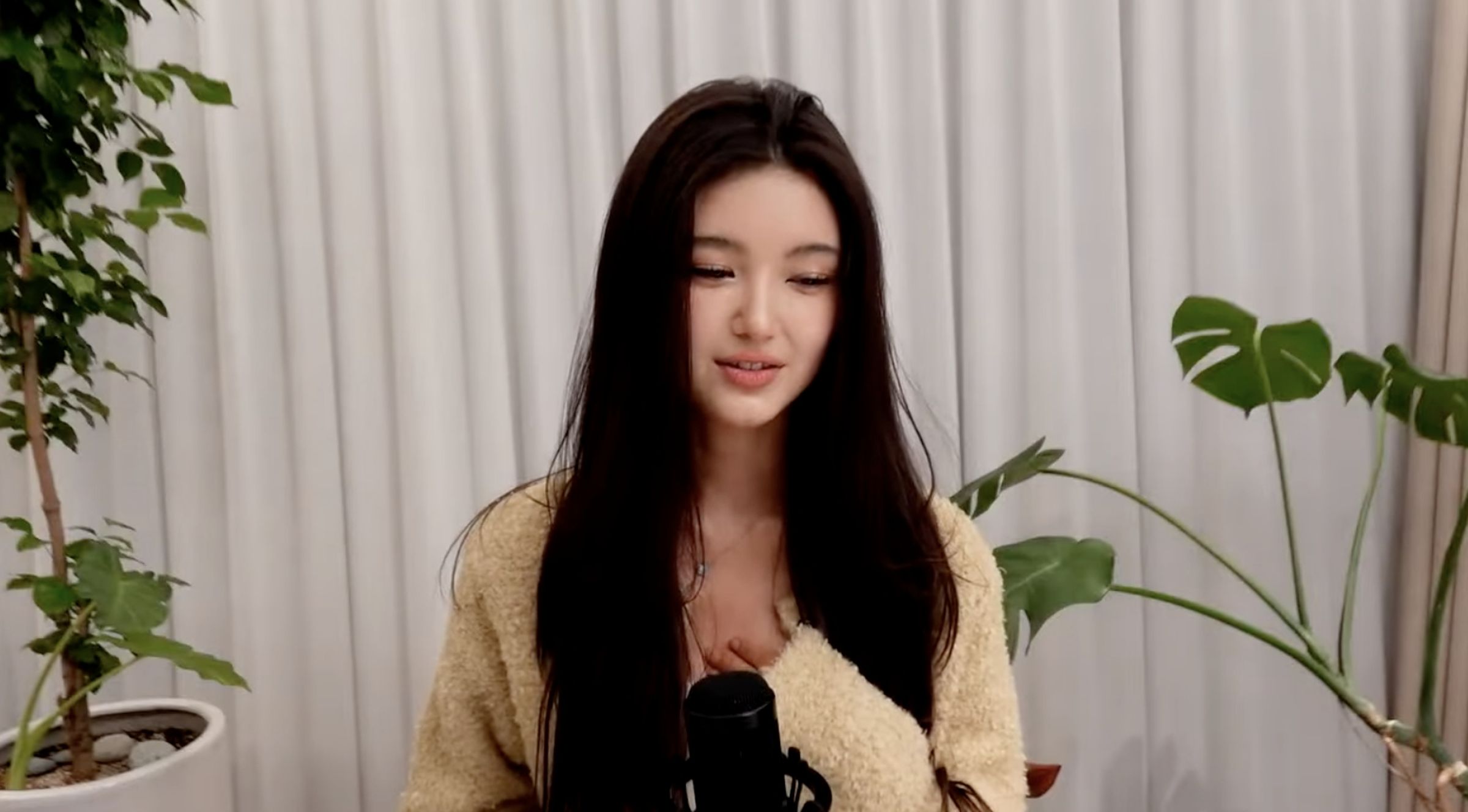 前NEWJEANS成員Danielle想讓大家知道「為了和成員一起，我努力到最後。」（網路圖片）