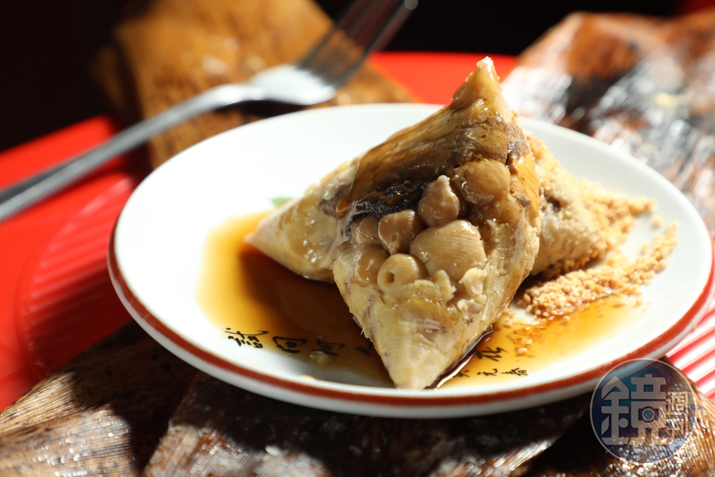 在鹽埕飄香73年的孫家肉粽，不僅賣傳統糯米粽，創意口味「綠豆粽」也很受老饕歡迎。