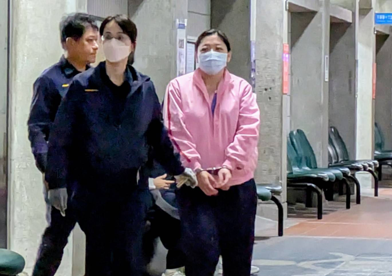 在押的李女,改口認罪。