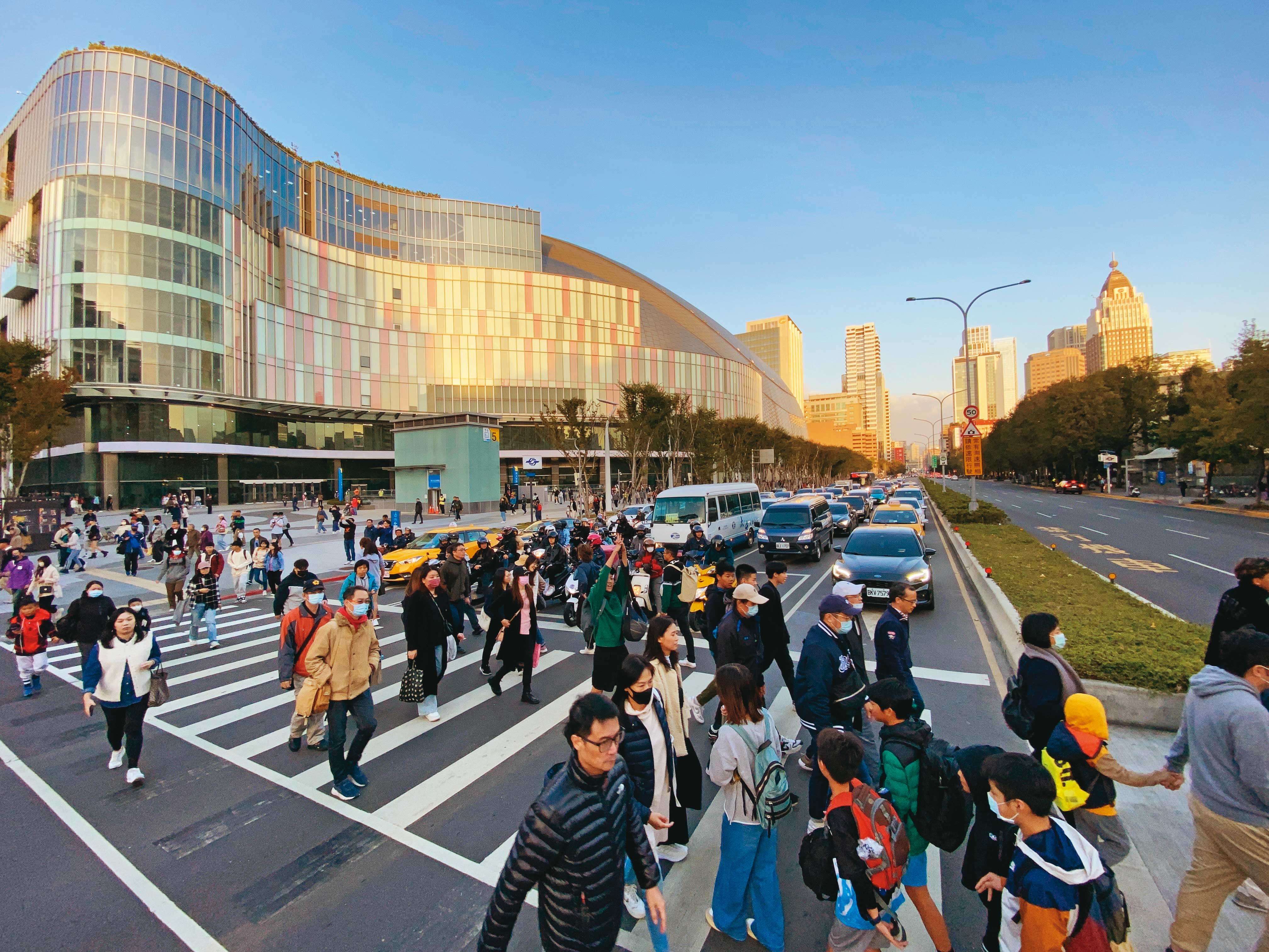 台北大巨蛋還待消防安全檢查，通過後便可舉辦非運動賽事。（本刊資料照）