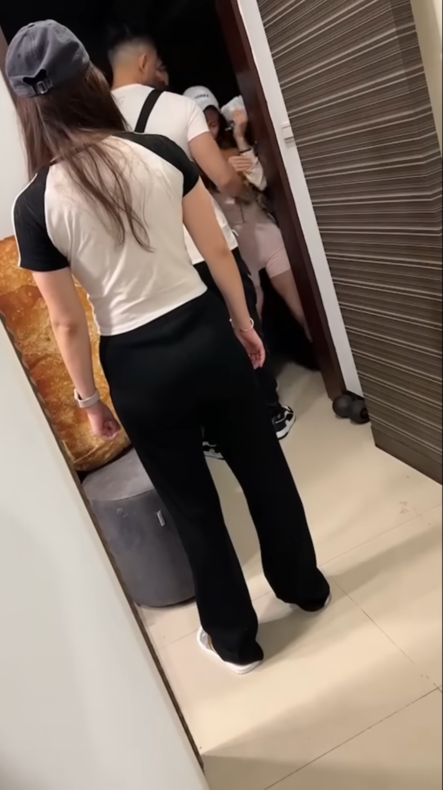 大軍曝光PEETA葛格與前妻Alisa的衝突畫面。(翻攝網路)