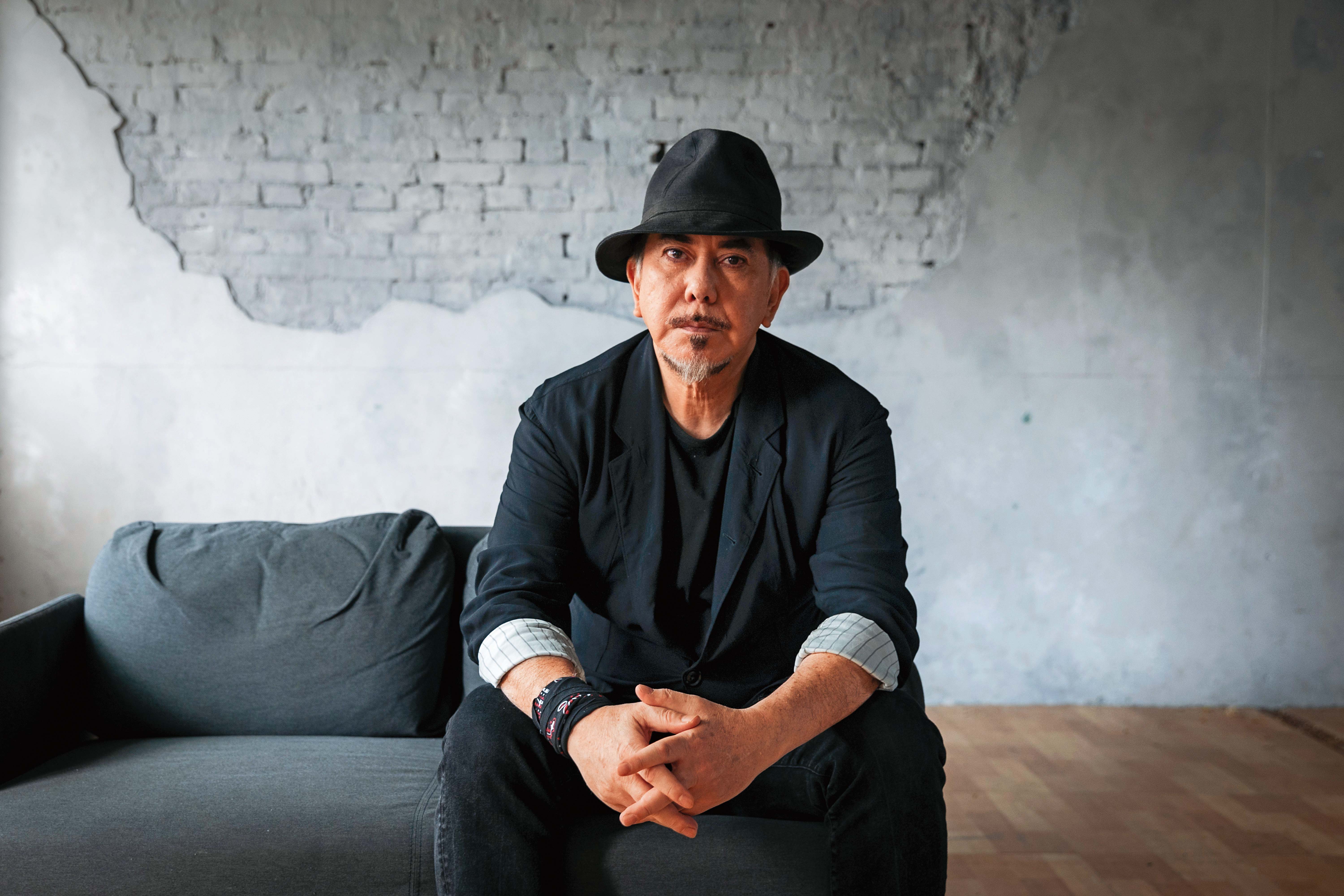 黃秋生是香港電影標誌性演員，一生獲獎無數，有人說他是爛片起家的影帝，配角鑄就的戲精。