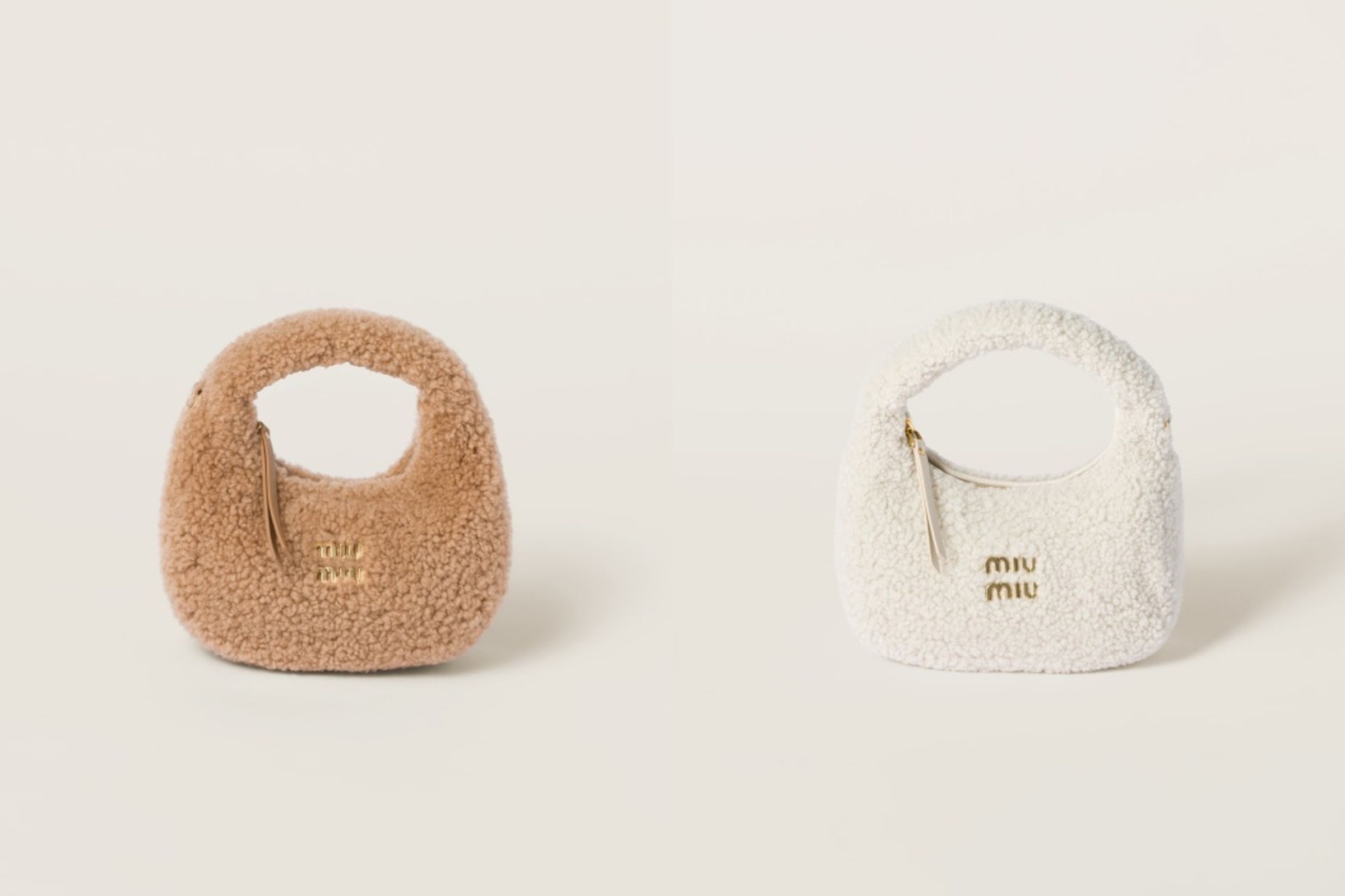 Wander羊毛肩背包。NT$98,000(Miu Miu提供)