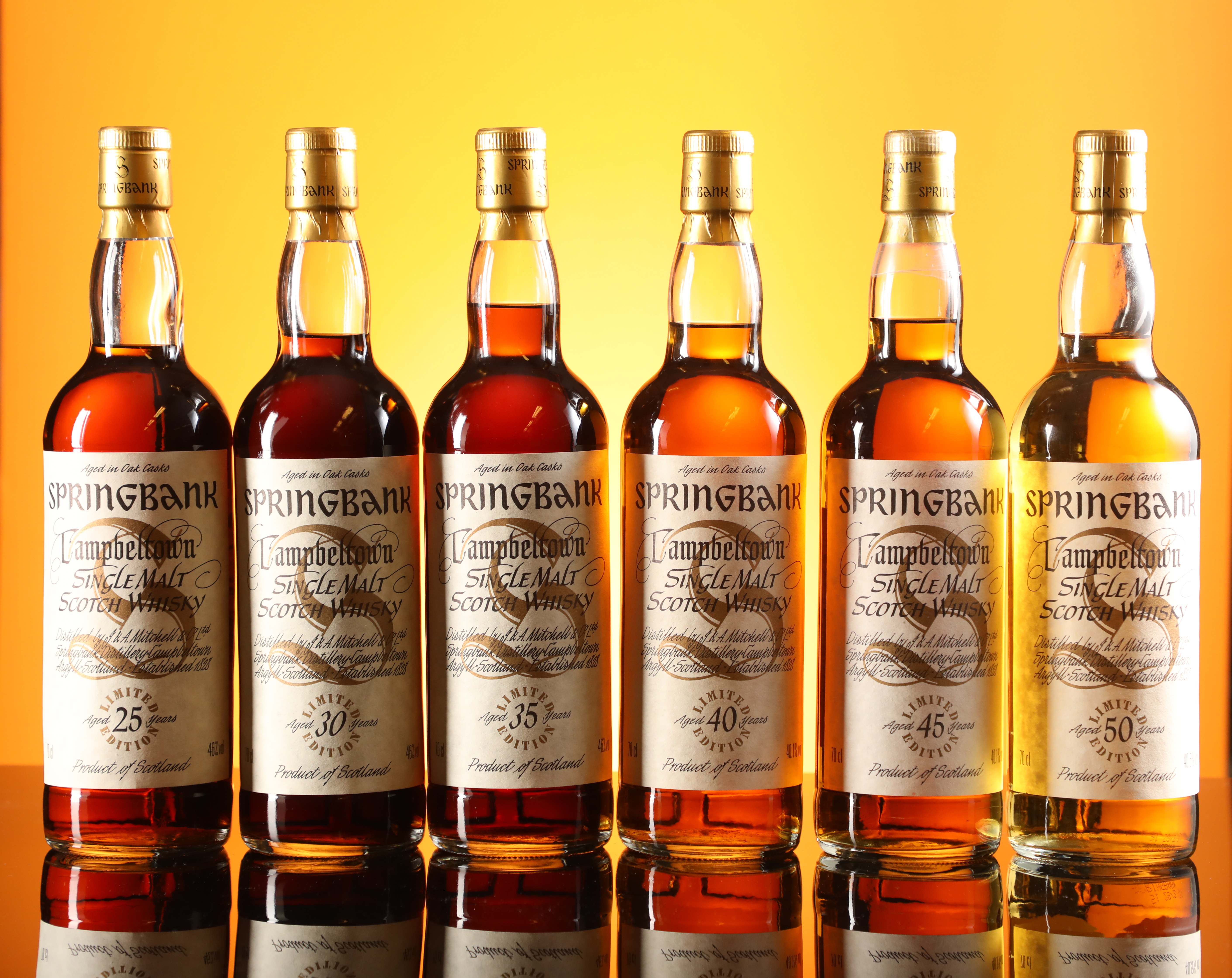張慶清唯一收藏的蘇格蘭威士忌便是雲頂(Springbank),因為這家酒廠與日本威士忌有深厚淵源。