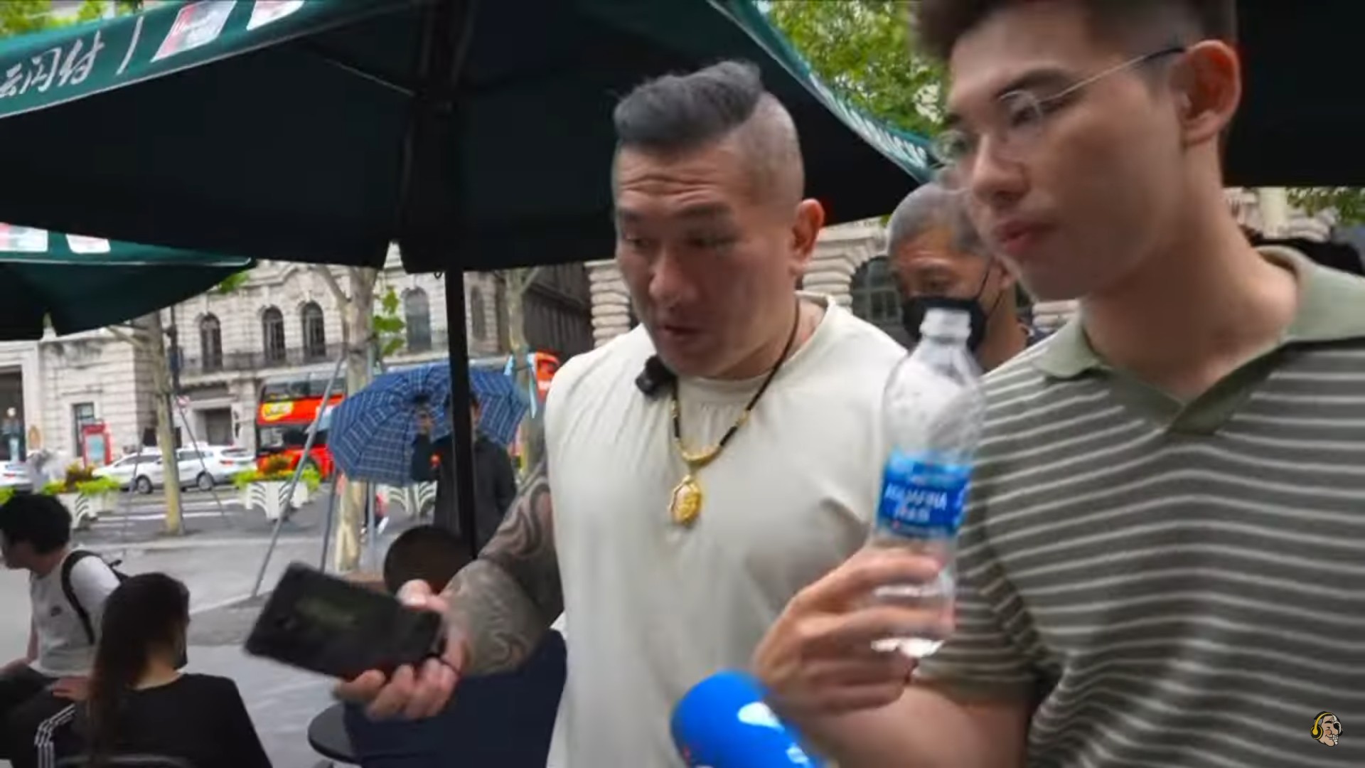 館長震驚表示「中國買電器、家電有補貼」：這很神奇欸。（翻攝自YouTube@館長惡名昭彰）