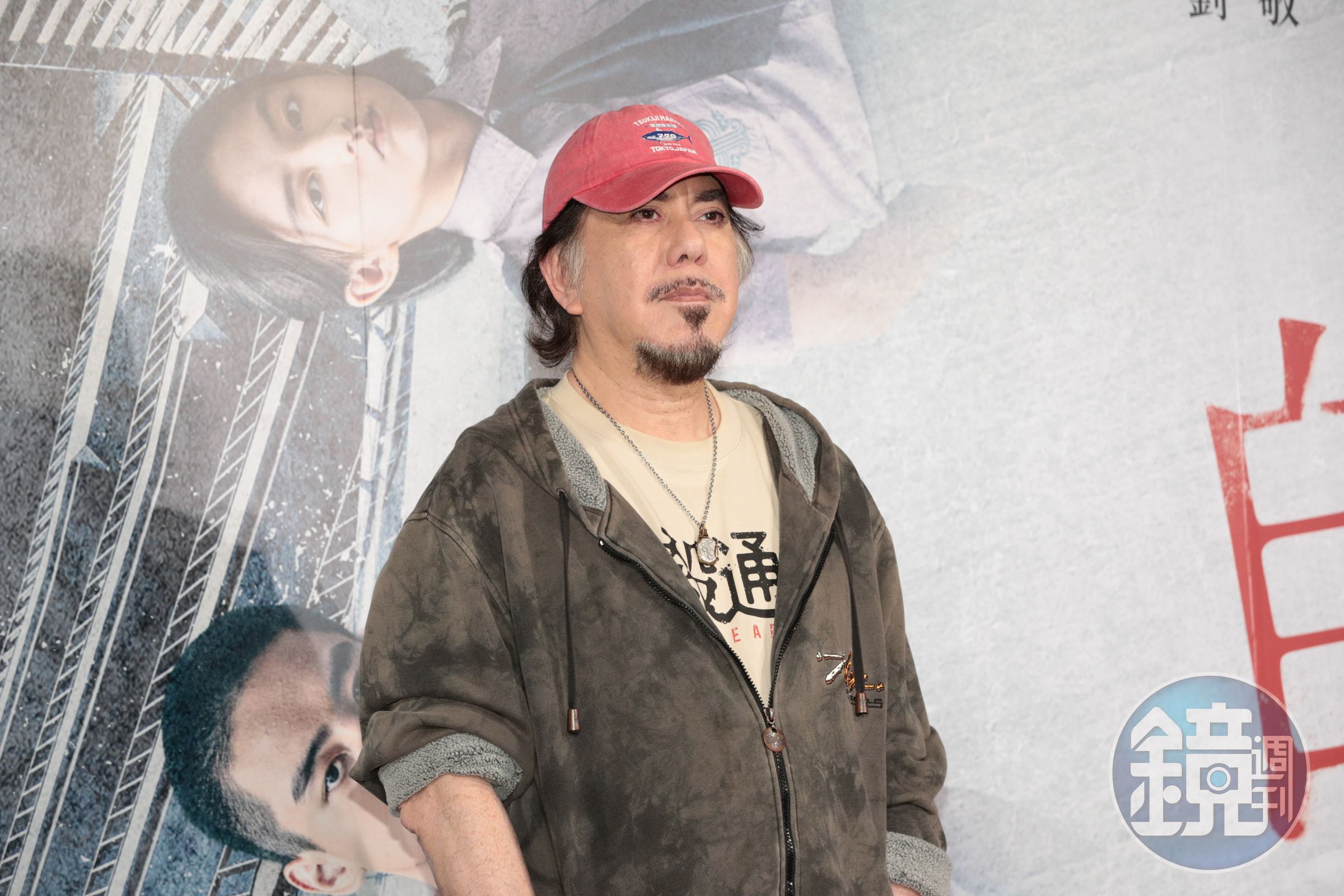 針對網傳在台「睡路邊」,黃秋生曬出極致奢華的飯店衛浴照,幽默澄清自己「其實睡廁所」。(本刊資料照)