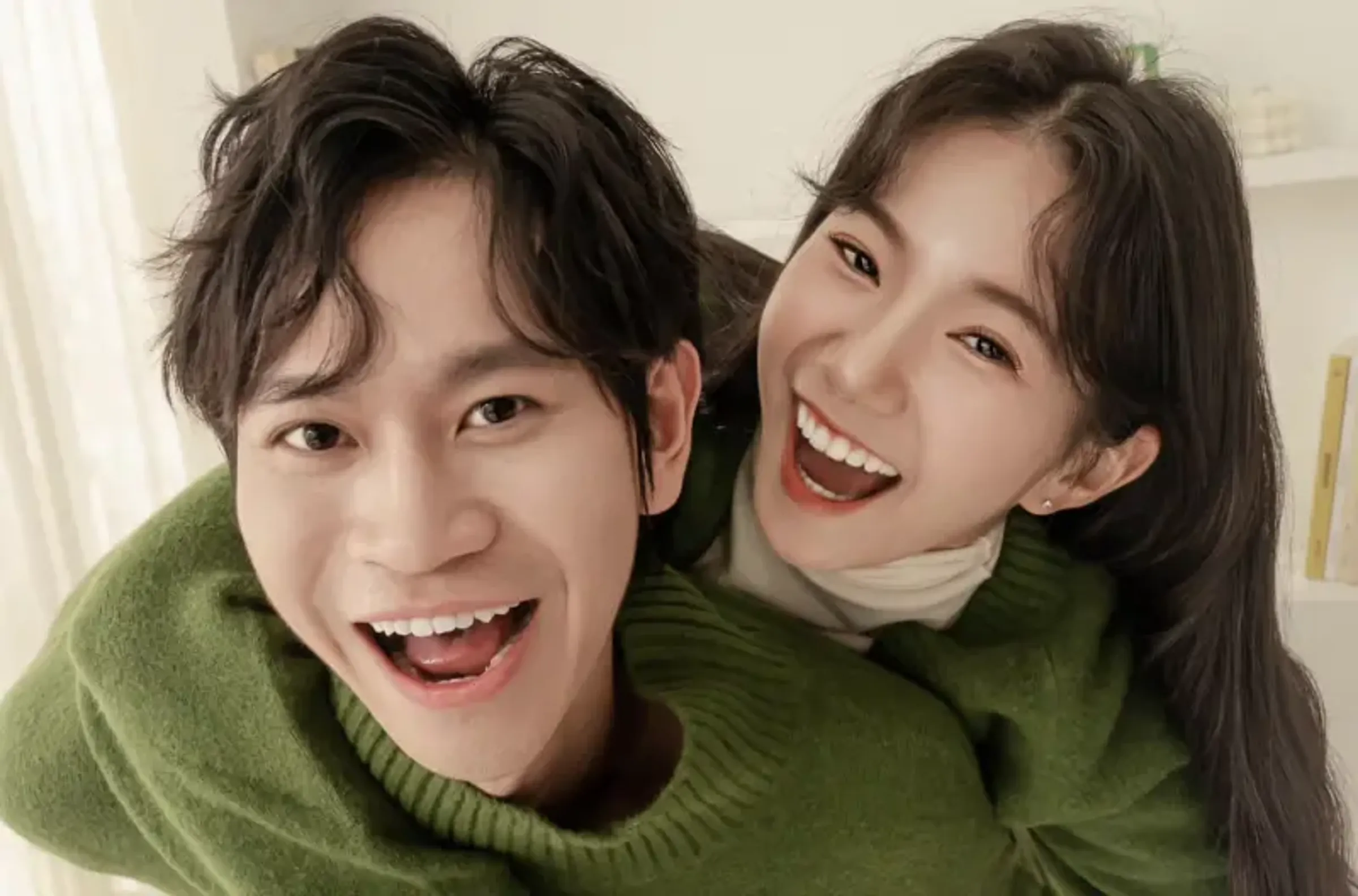 Andy老師和家寧曾一起經營「眾量級CROWD」，頻道被奪加上過去收入並沒有到自己戶頭，讓Andy選擇開撕，現在進行到法院訴訟。（翻攝自「眾量級CROWD」）