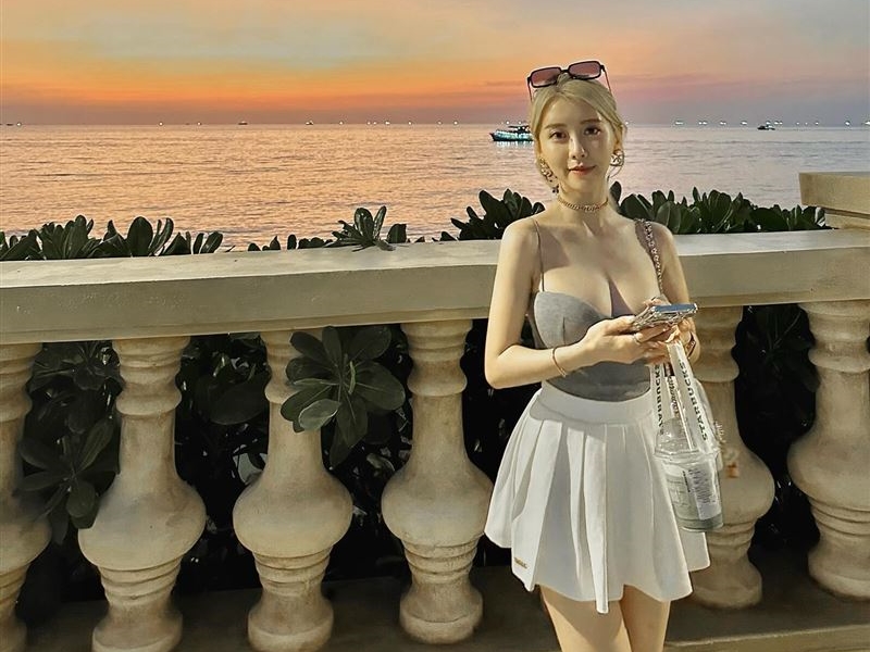 林榆芯過去曾被爆料偷吃人夫，29日她正式發文道歉。（翻攝自林榆芯IG）