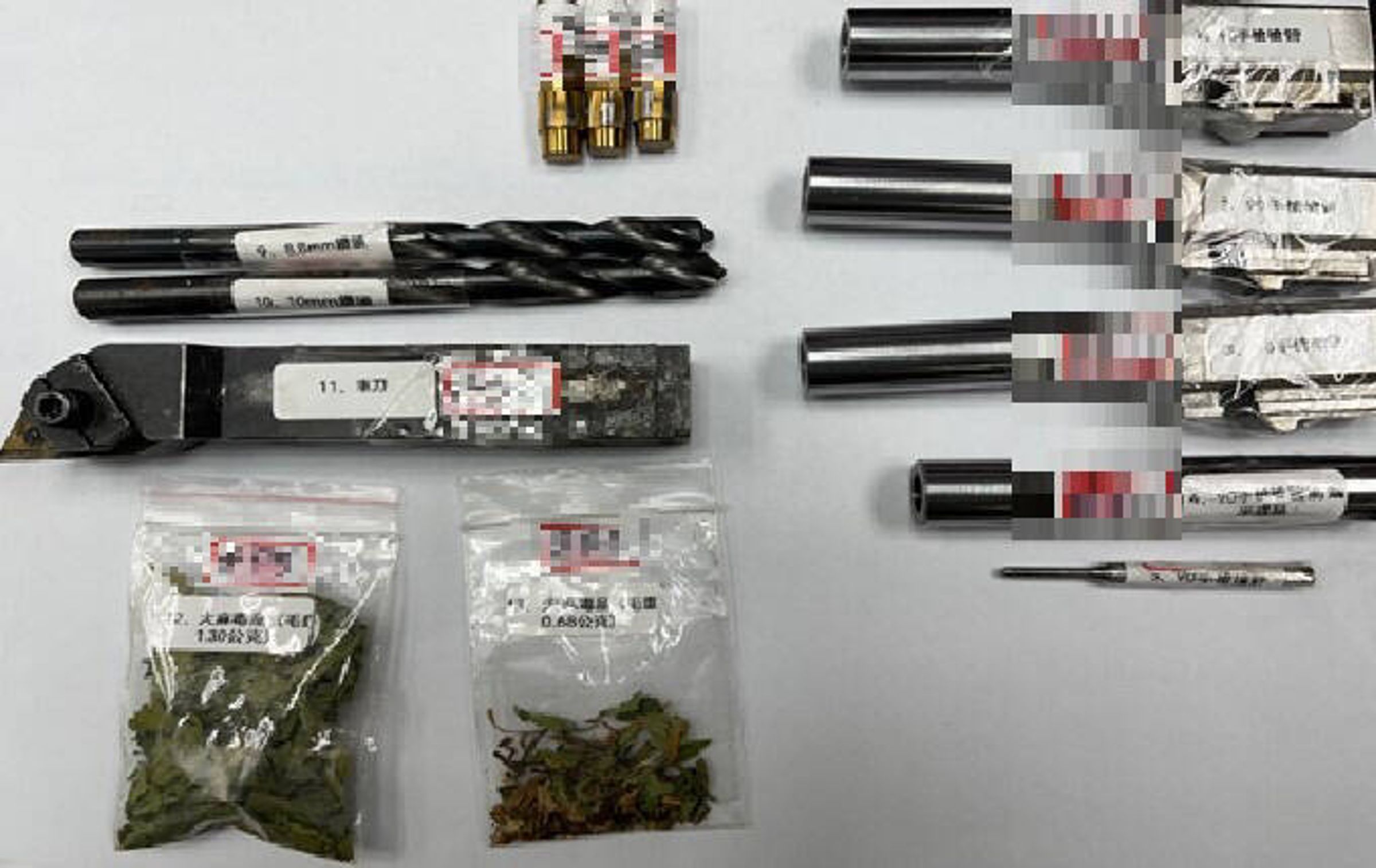 警方查扣槍管、改槍工具以及大麻等贓證物。(警方提供)