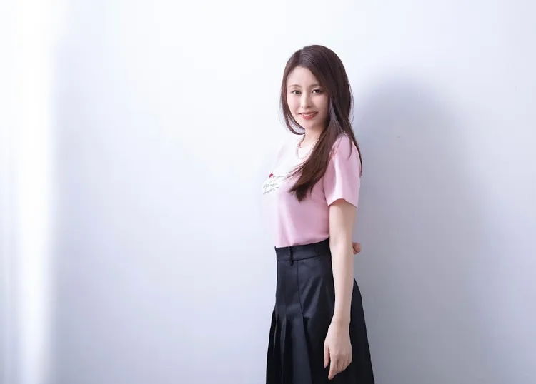 佐藤麻衣復出演藝圈，近日簽約新東家重新出發。（鏡藝宏海提供）