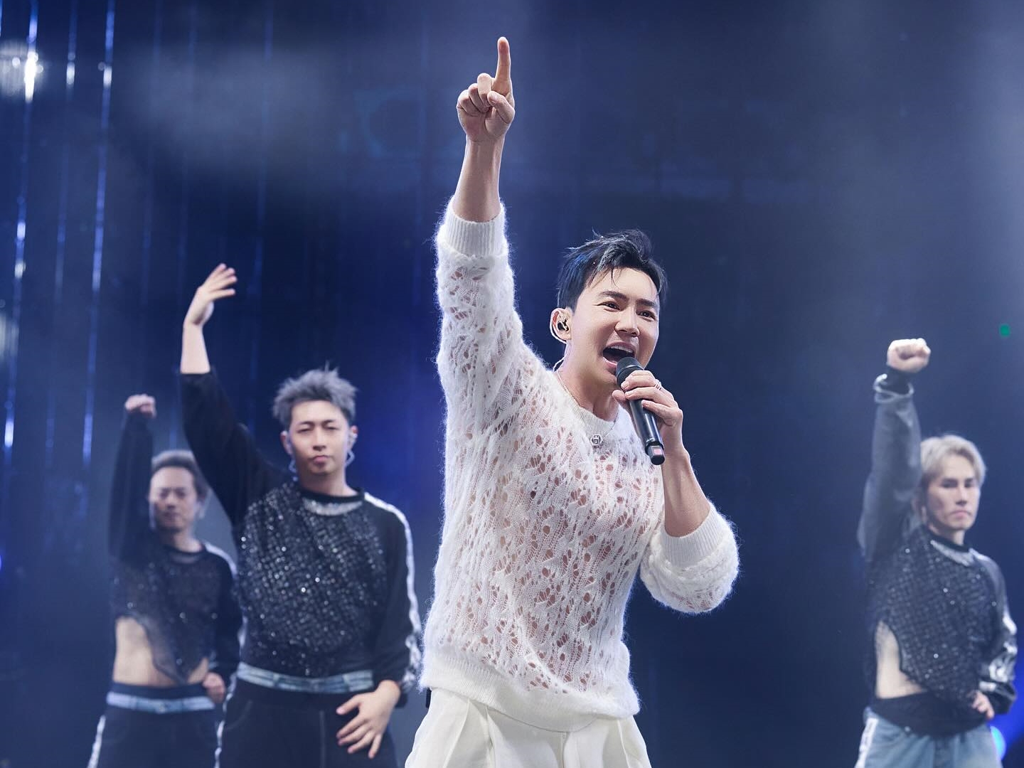 劉畊宏29日透過律師發函表示，自己只是王世均借款的擔保人，並無「一毛都沒付」。（翻攝自劉畊宏臉書）