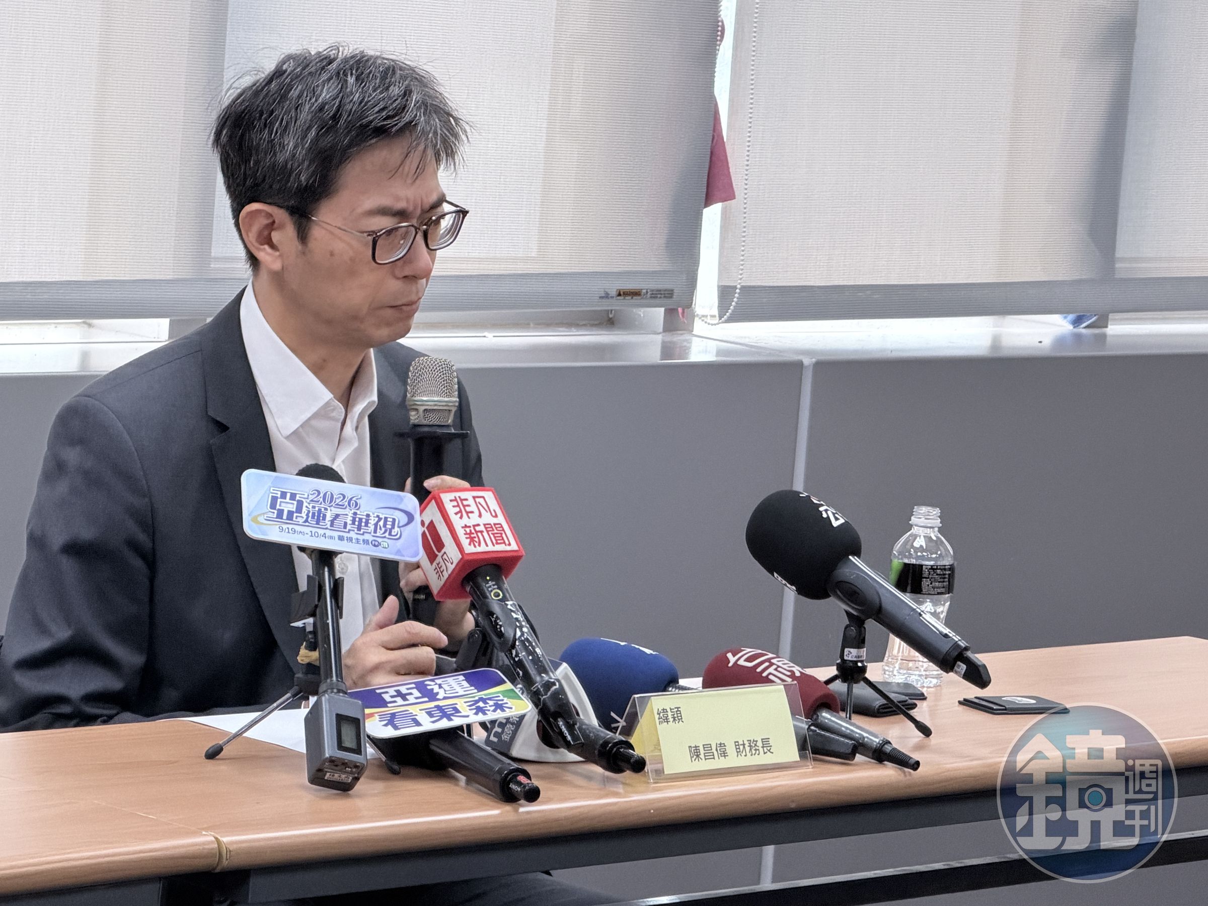 今（10）日一早，緯穎財務長陳昌偉代表對外解說自家畸零股現況。