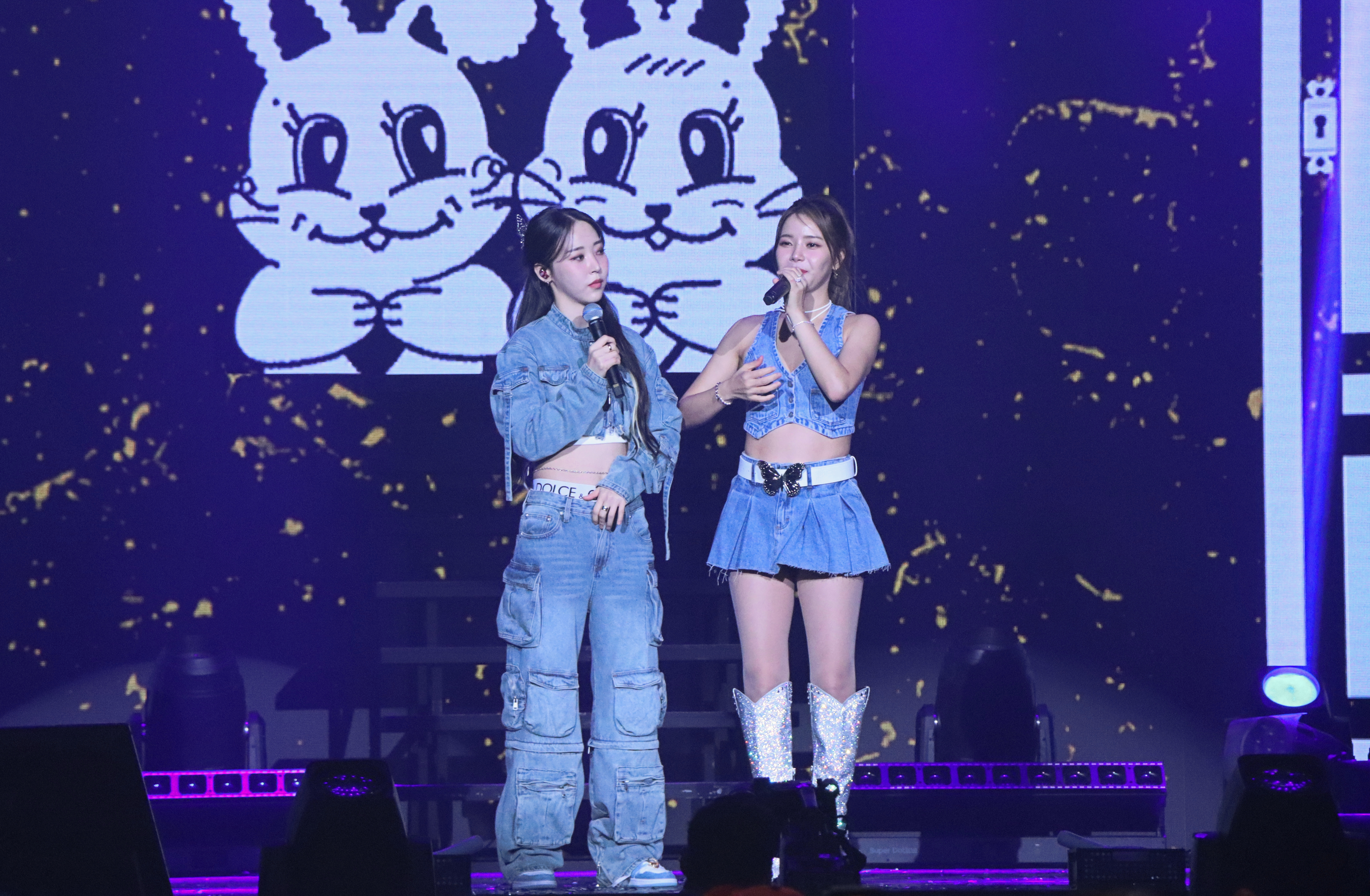 MAMAMOO+頌樂與玟星今在高流開唱,與4000名粉絲開心同樂。(讀者提供)