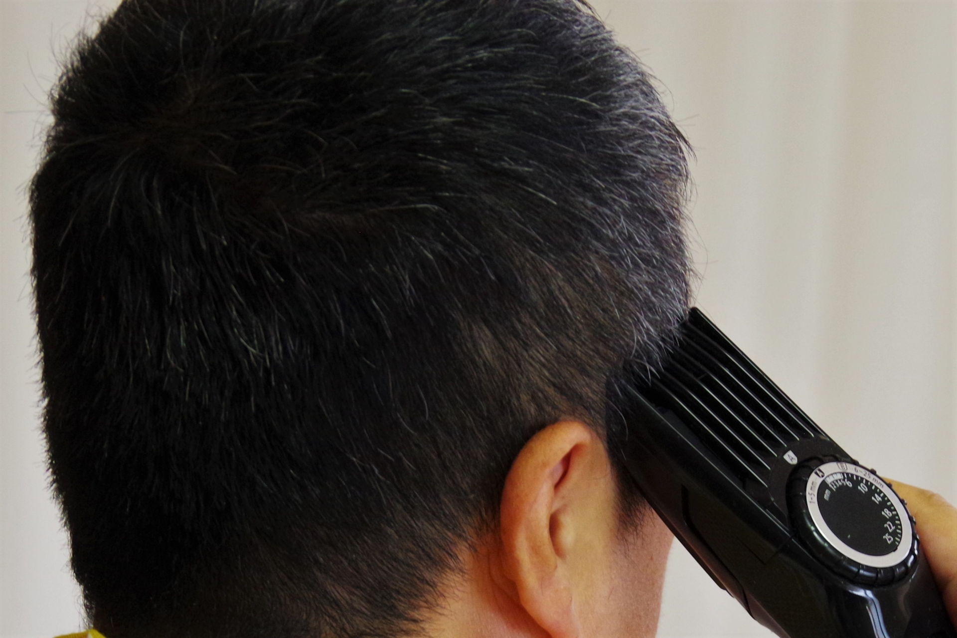 一名男子過年理髮，竟被迷信的舅媽提告控訴間接殺人。（示意圖，photoAC）