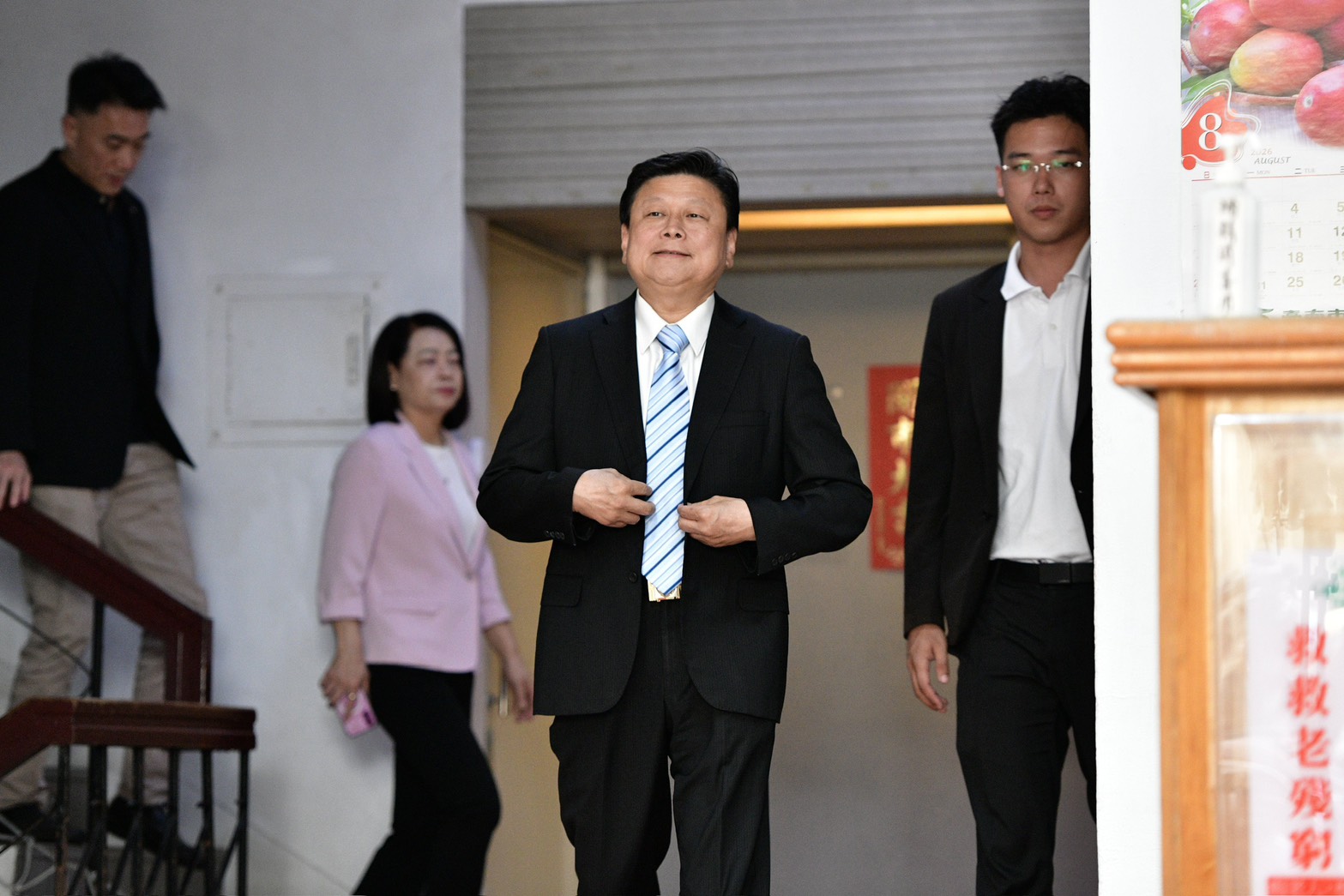 傳出因為翁曉玲發言被韓國瑜制止,傅崐萁為了維護黨團成員才不出席協商。(鏡報李智為)