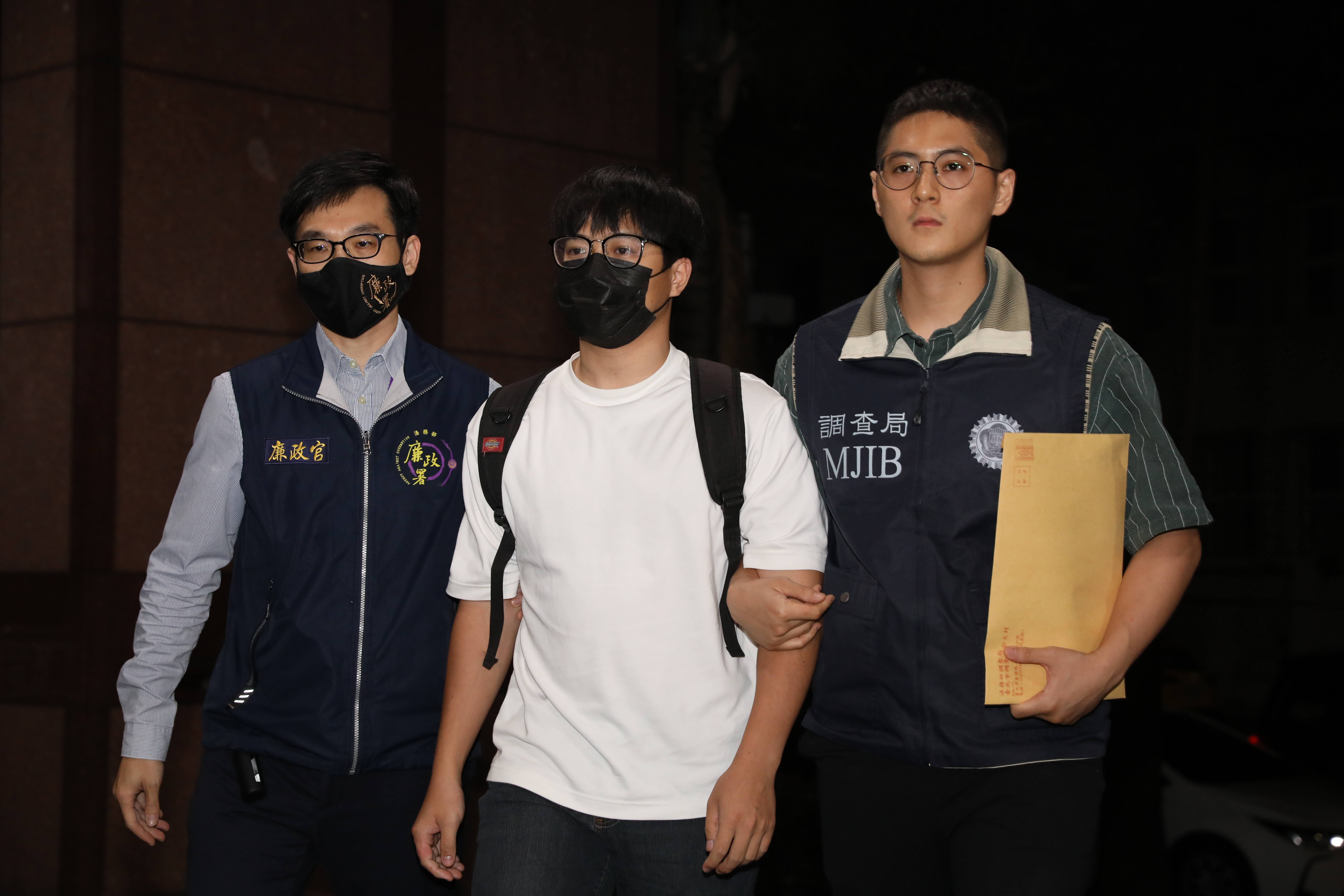 律師楊濟宇遭北檢以40萬元交保。