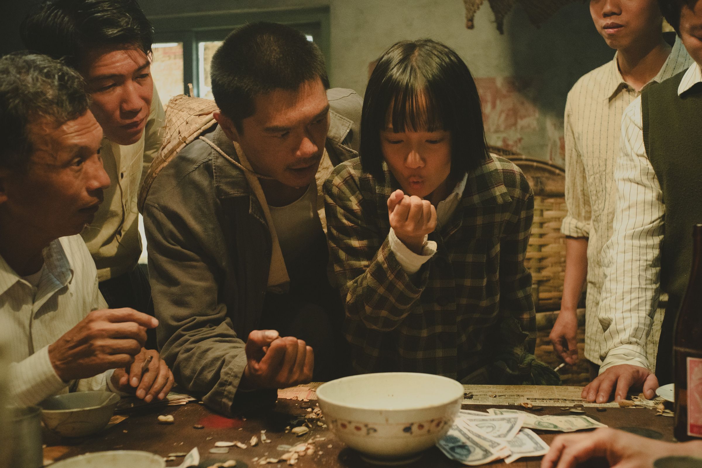 柯煒林(左二)與方郁婷(右二)主演的《大濛》獲金馬獎11項提名。(牽猴子提供)