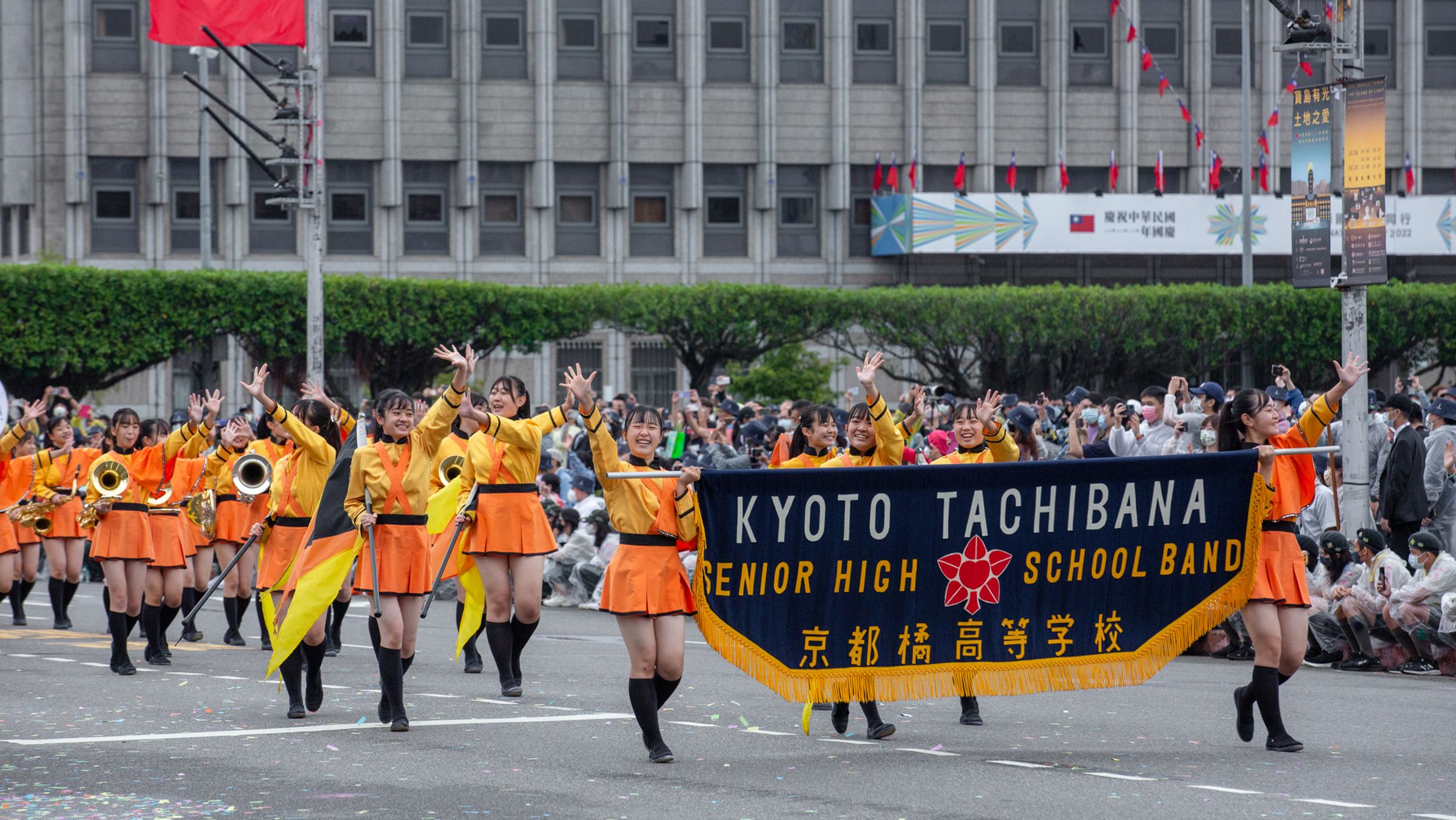 橘色惡魔121期將於3月10日晚間赴2026台灣燈會《光躍台灣・點亮嘉義》主舞台演出。圖為橘色惡魔2022年首次來台,成為史上第一個登上台灣國慶大會舞台的國外表演團體。(文總提供)