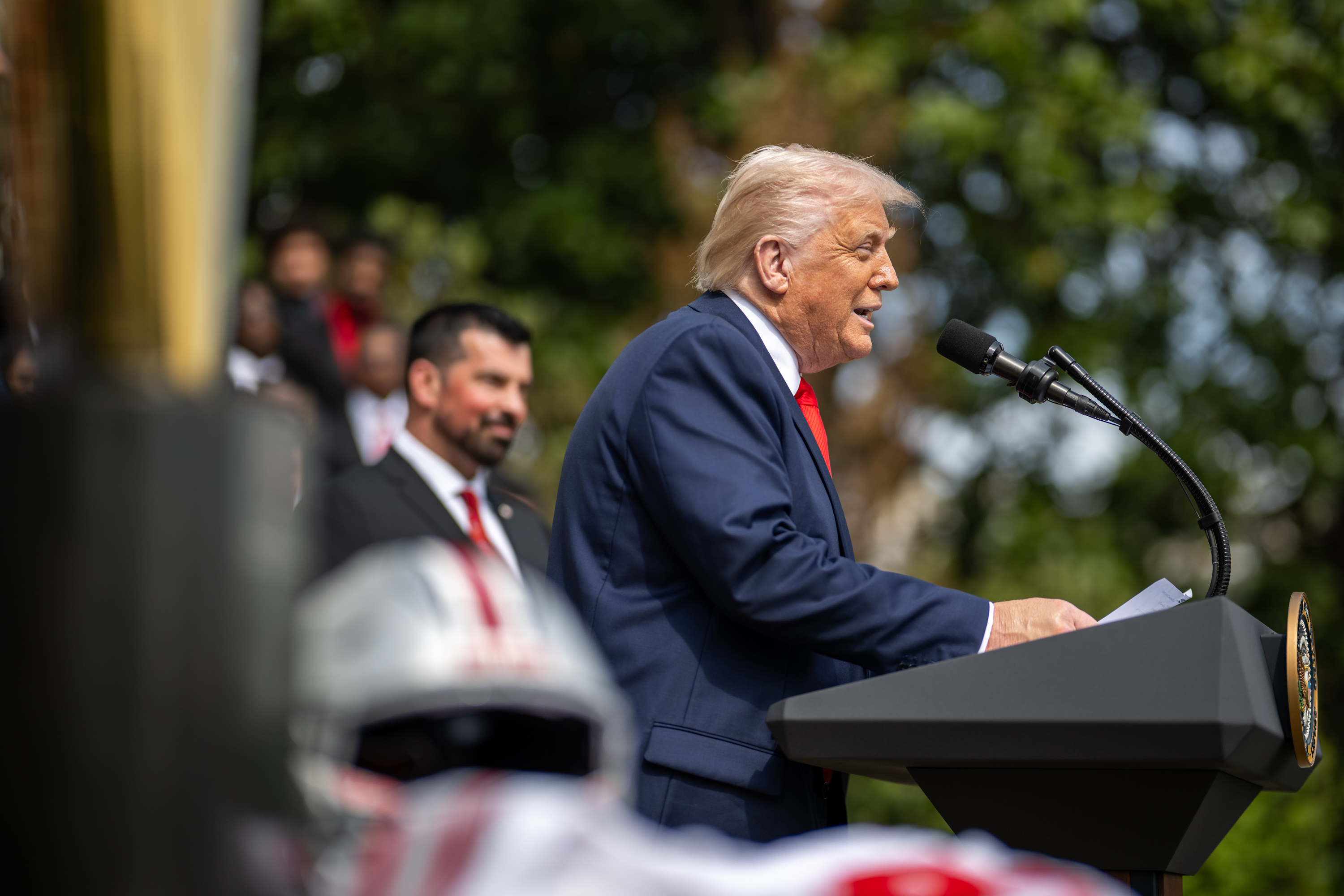 川普1月14日宣布,針對部分先進晶片課25%關稅。(翻攝自flickr@The White House)