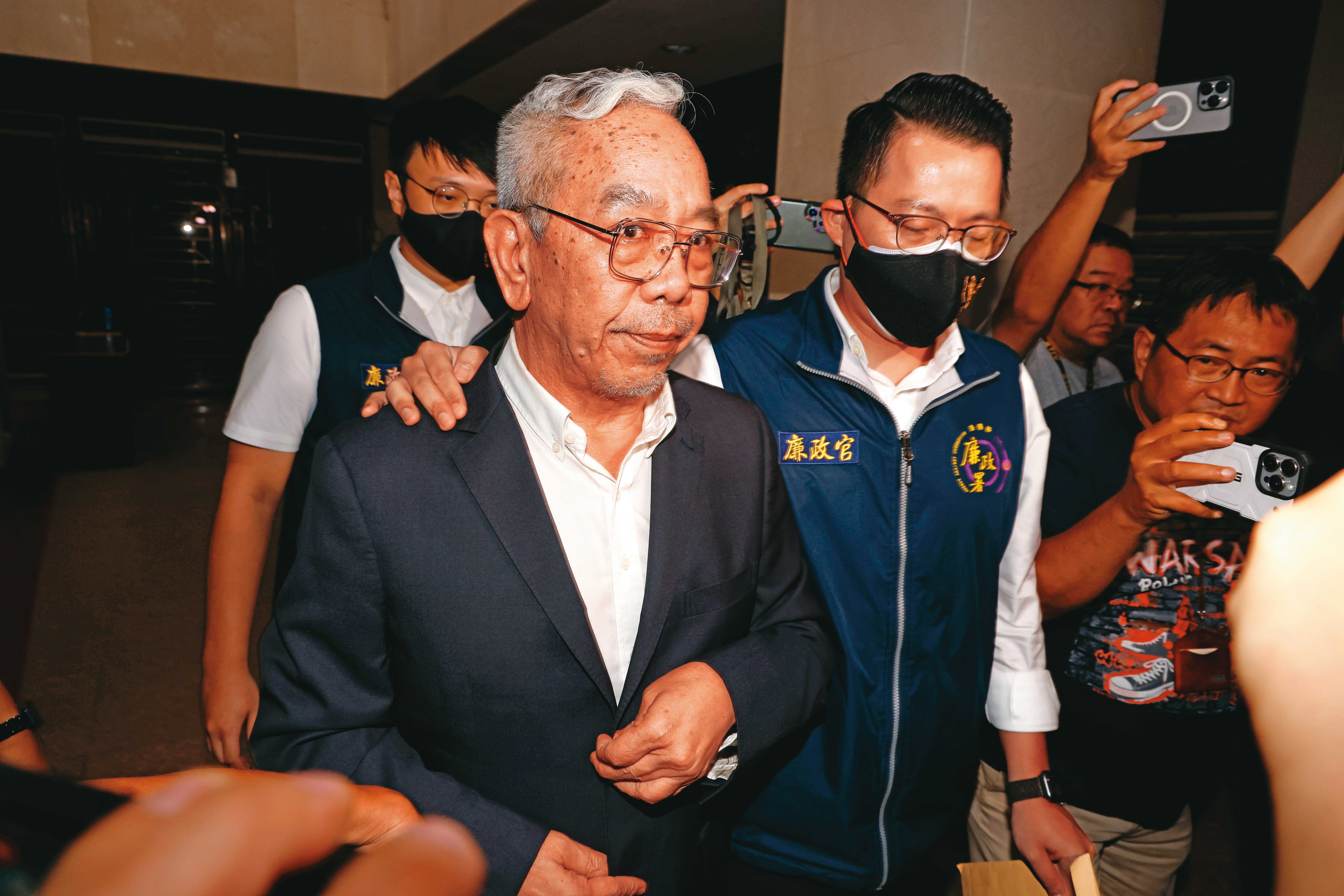 應曉薇男友王尊侃（圖）被控幫忙利用名下公益組織索賄，複訊後遭檢方以500萬元交保。