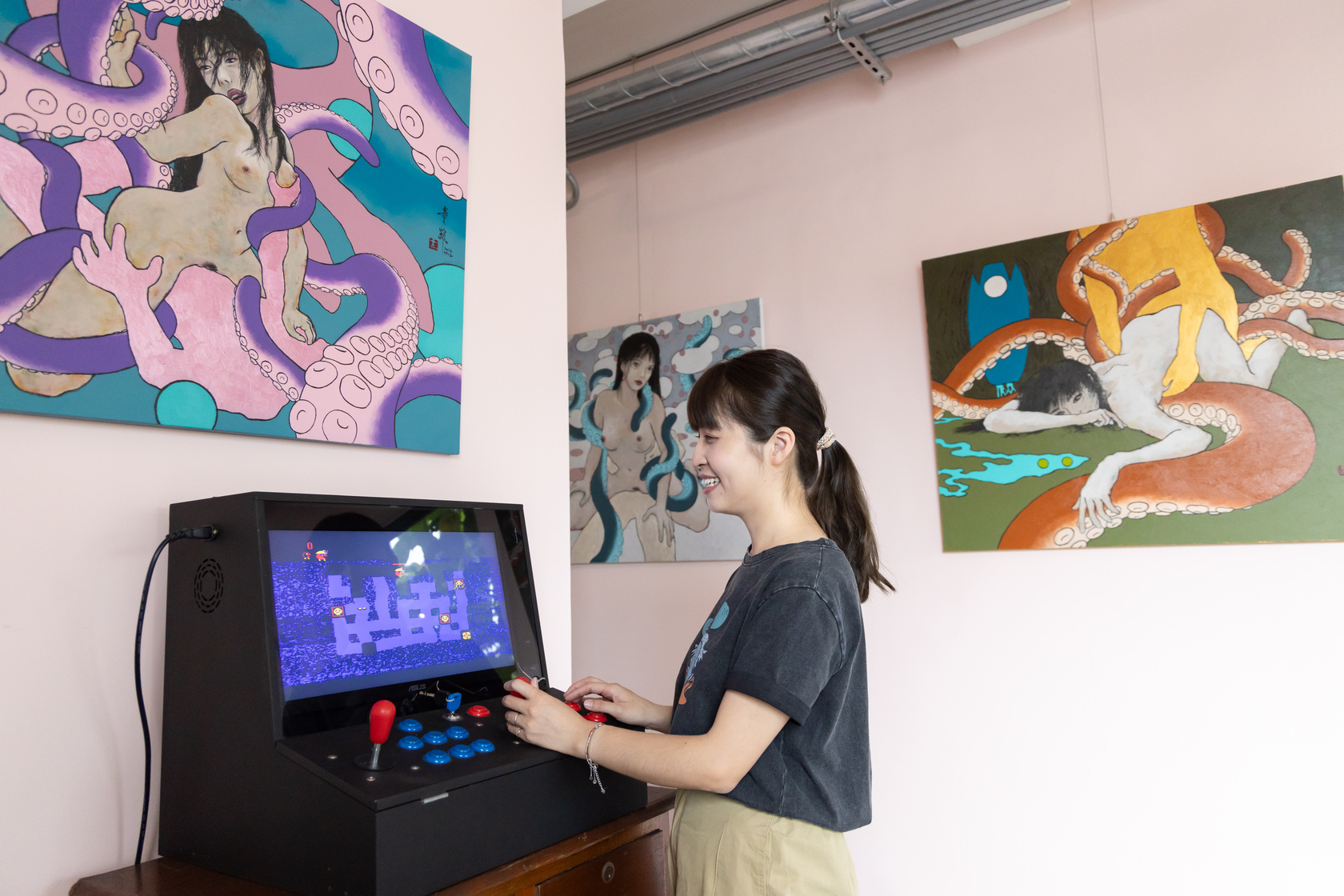 特別收藏的古老遊戲機，還能供客人使用。