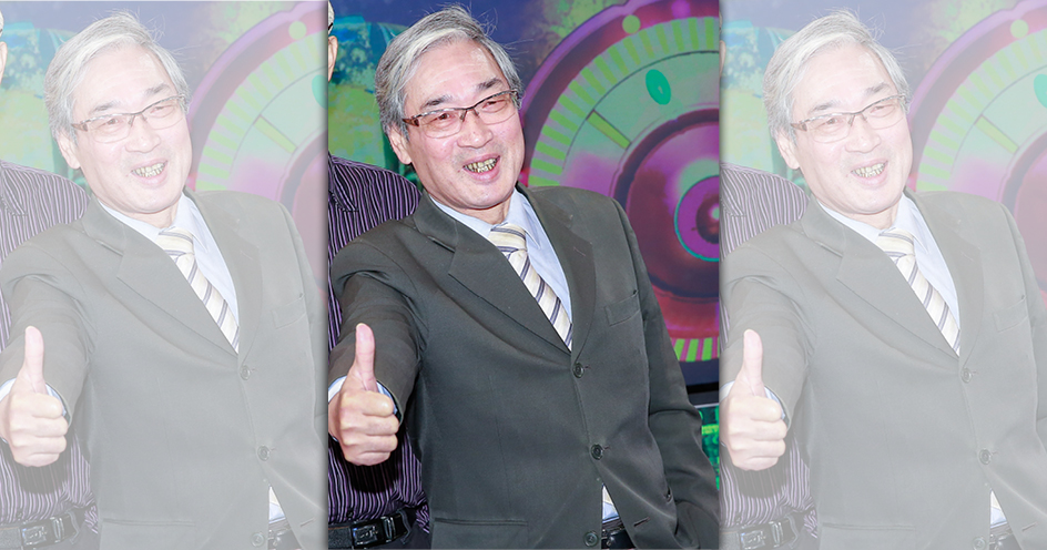 69歲資深名嘴張友驊3日晚間與妻子外出散步滑倒，目前正在醫院搶救。（本刊資料照）