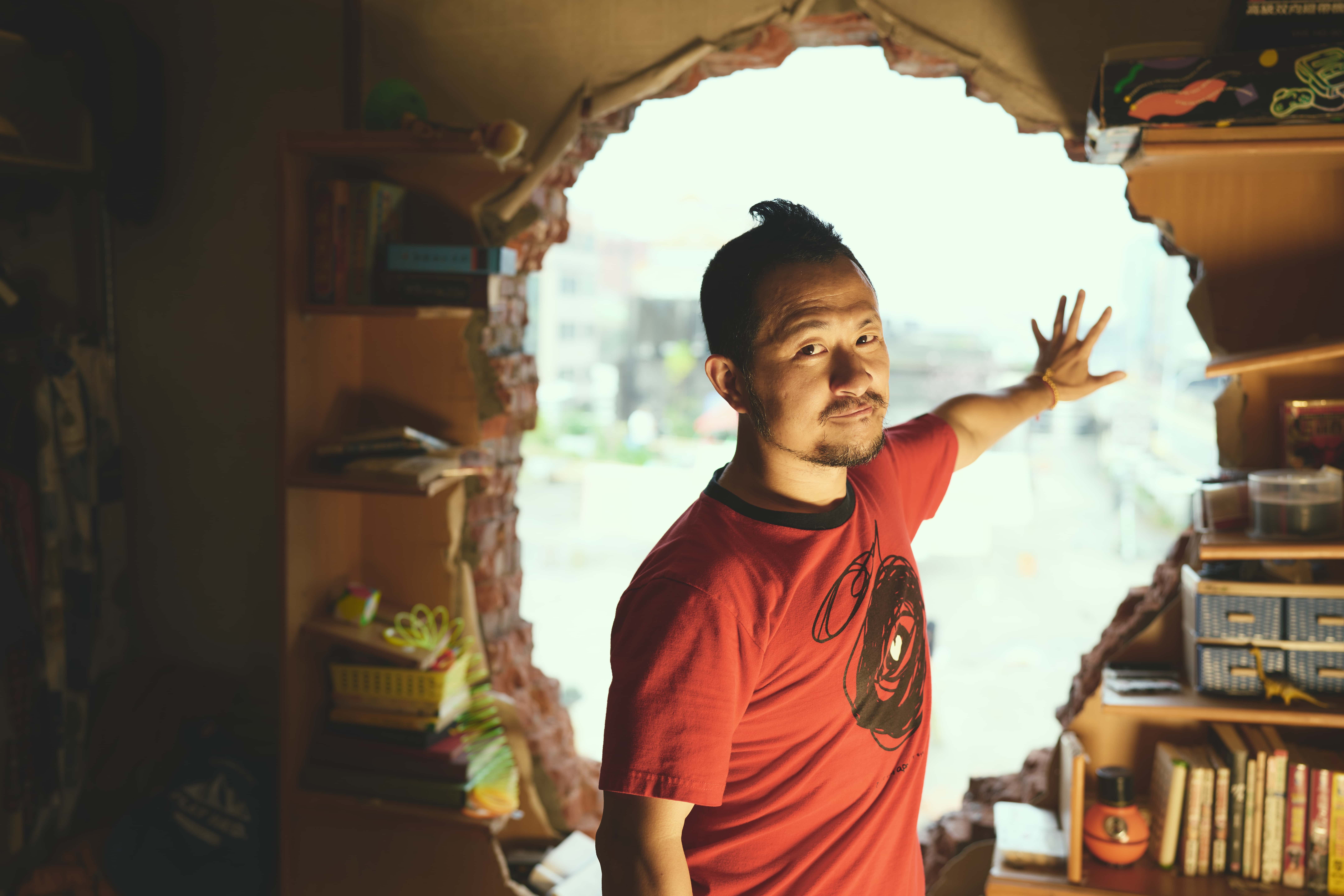 拍片時九把刀常會告訴夥伴們「我們要去沒人到過的地方，畫下第一張地圖」。（麻吉砥加提供）