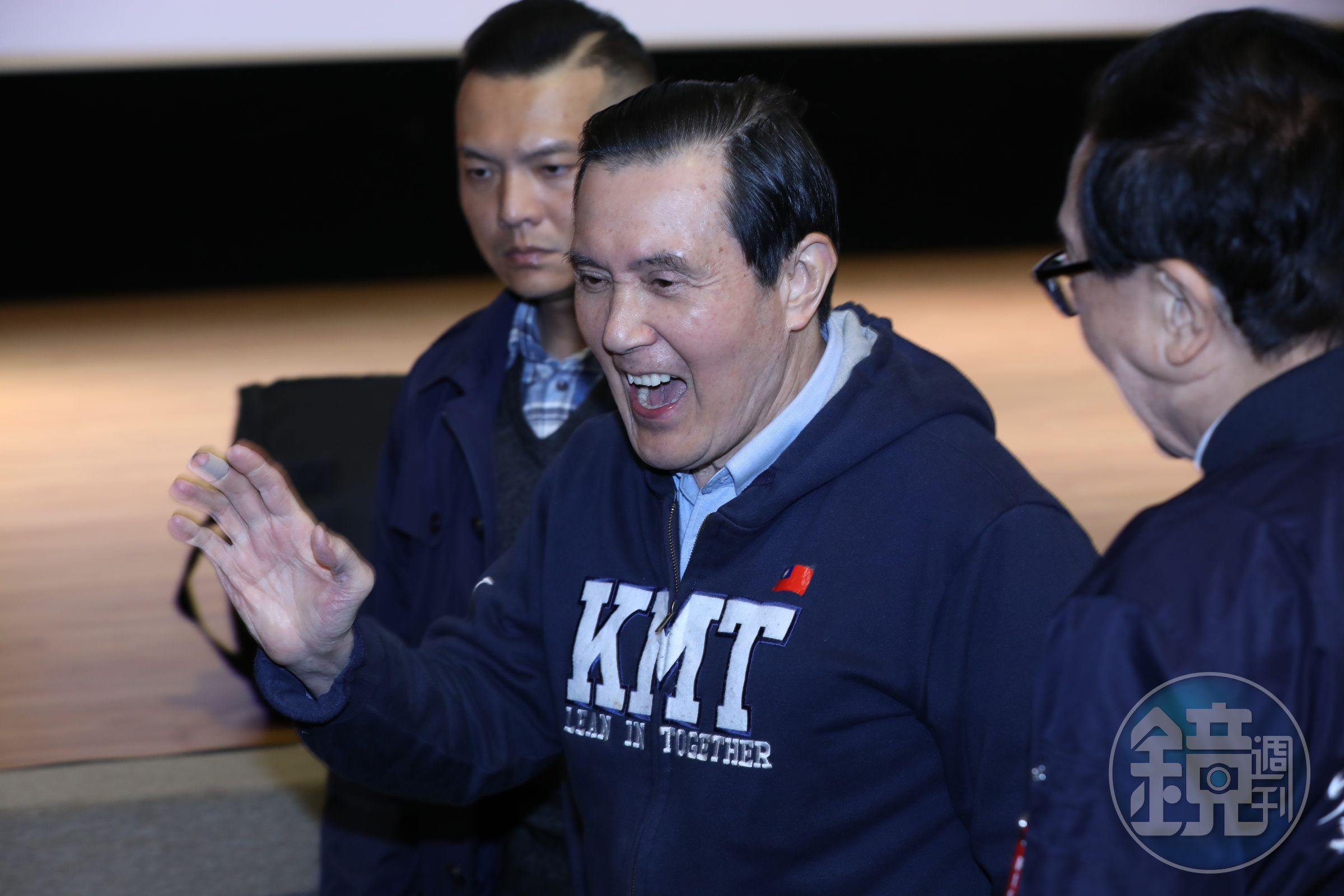 馬英九(圖)兩岸論述引起爭議,國民黨強迫取消馬英九選前之夜的出席權,馬辦也被動接受,對此黃暐瀚為馬英九感到委屈。圖為馬英九出席四海同心,海外團結造勢大會。