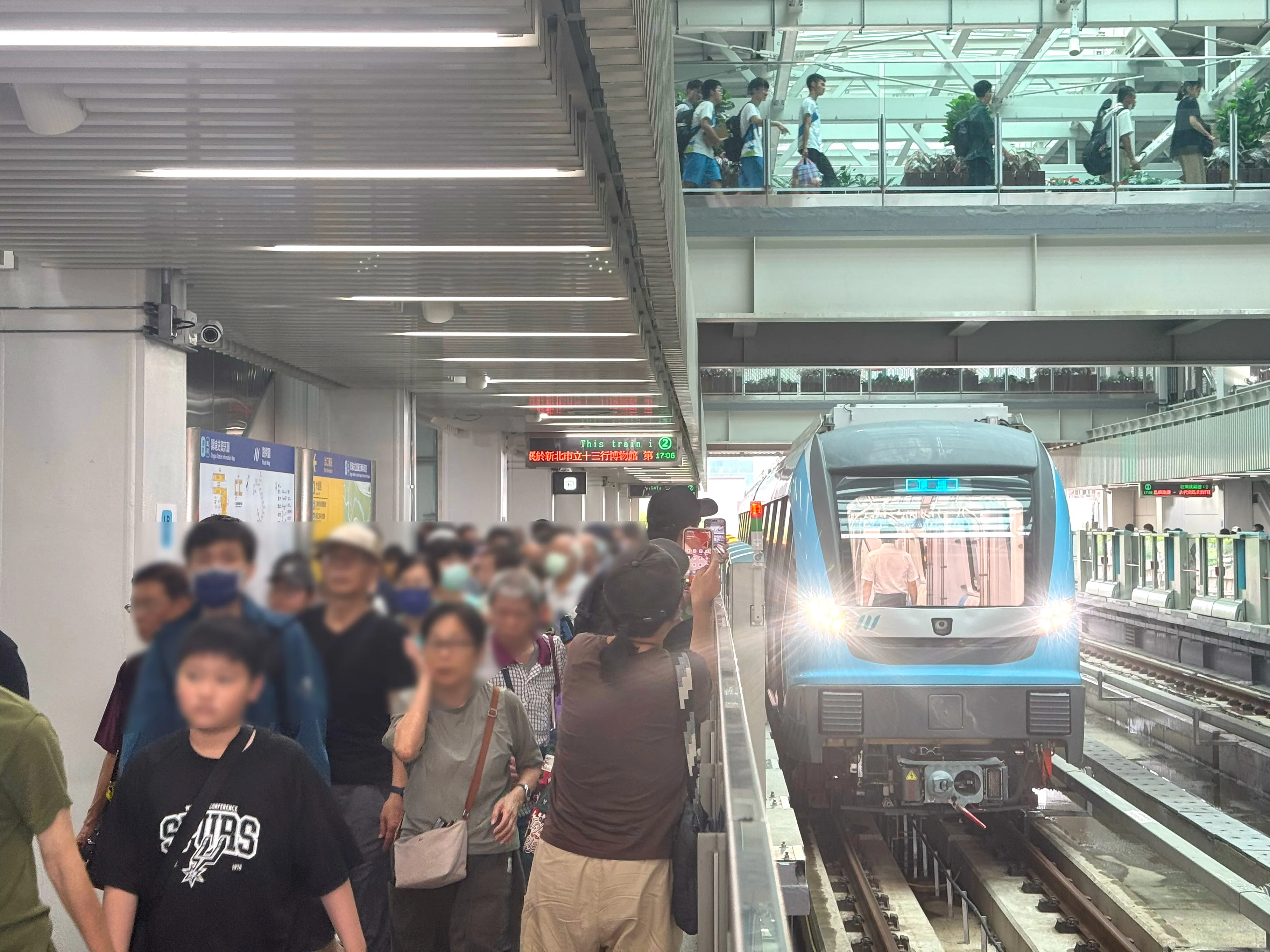 新北捷運三鶯線昨晚不明原因傳出失火警報，網友曝光此事引發熱議。（翻攝自新北大眾捷運公司）