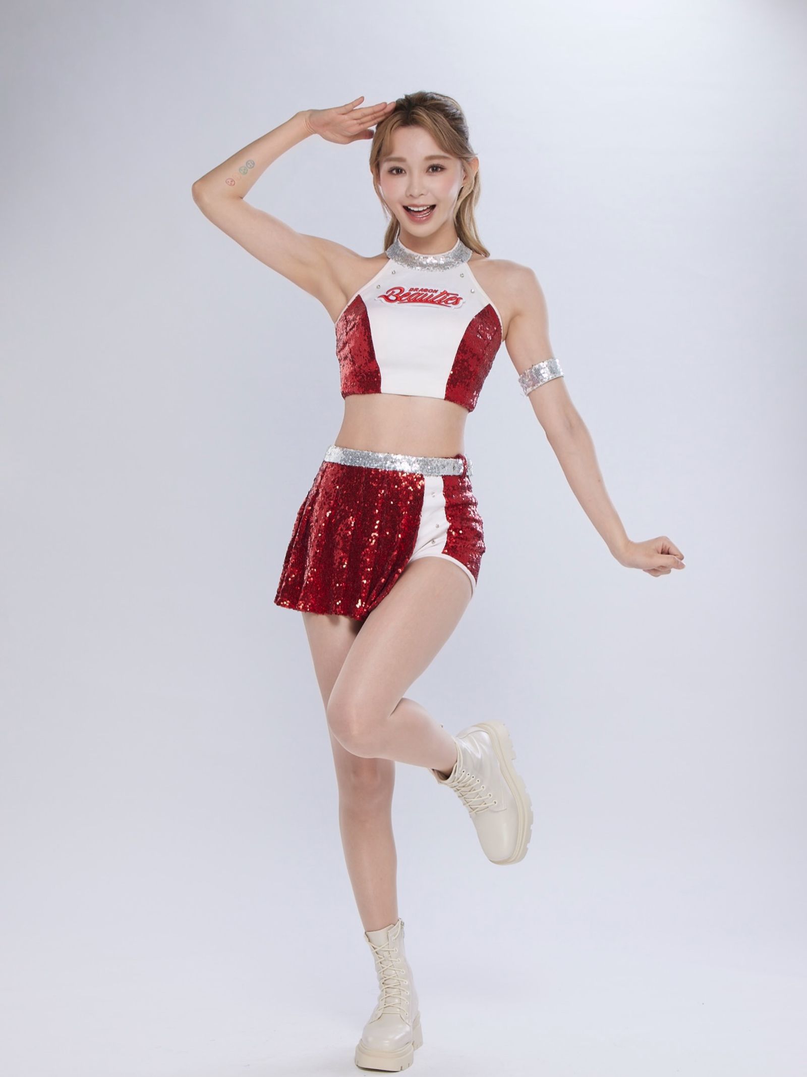 Yuri寫真超越林襄紀錄，堪稱女孩的流量密碼。（翻攝自Yuri臉書）